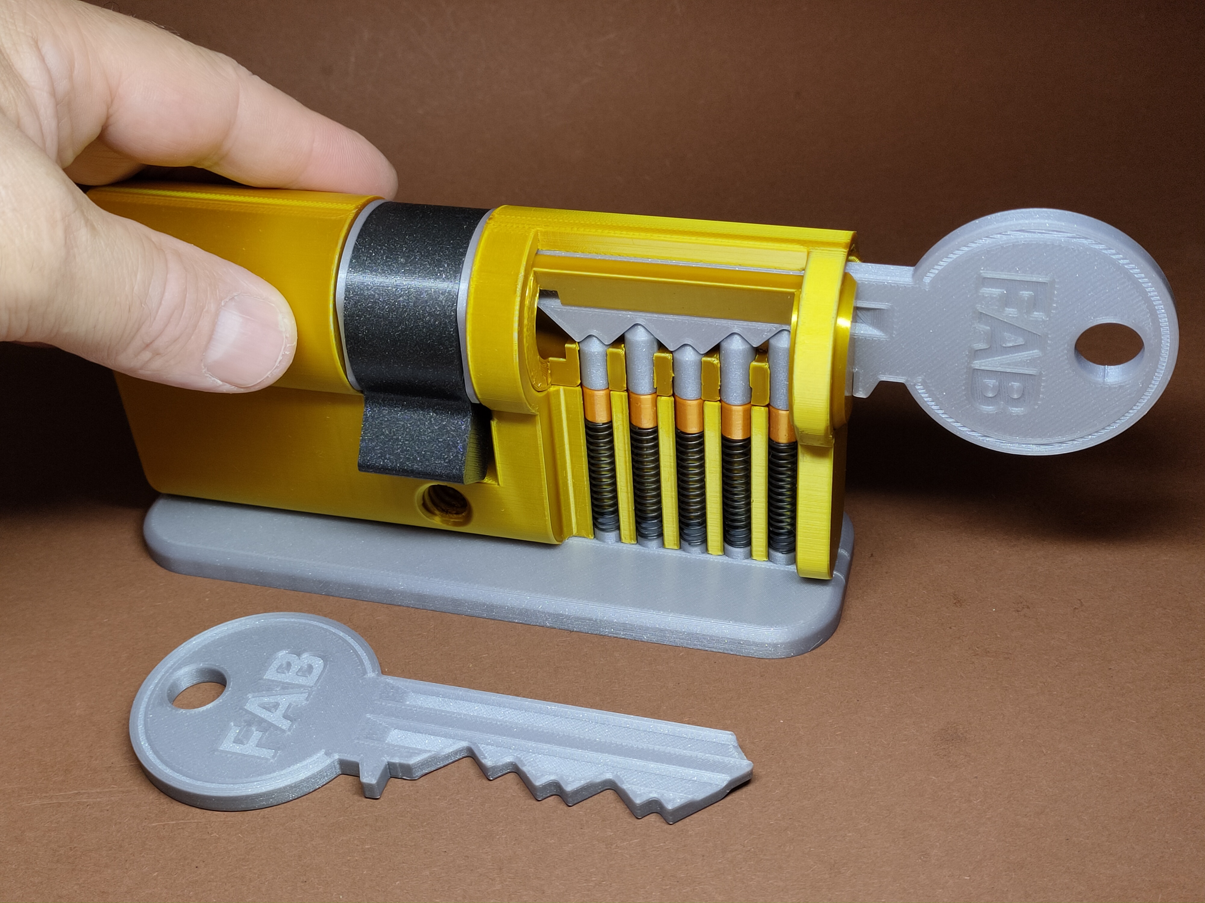 Miniatura 4 do modelo 3D Cylinder lock model