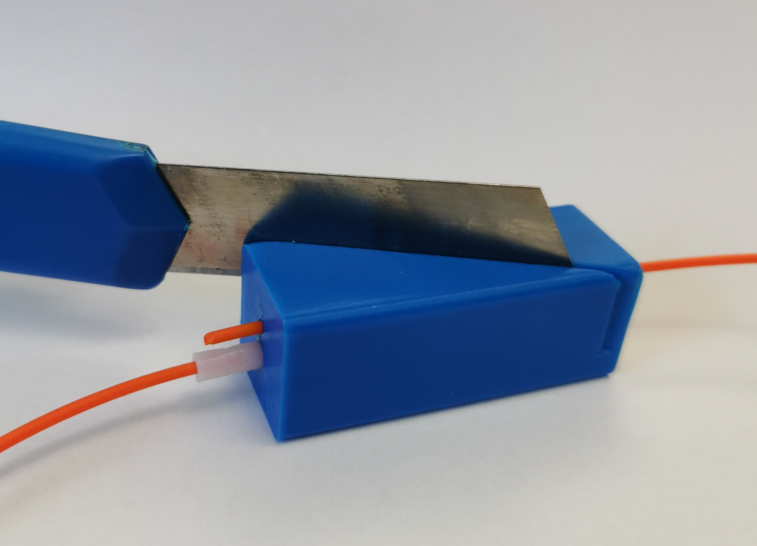 Dual filament cutting jig by Polarfar Download free STL model