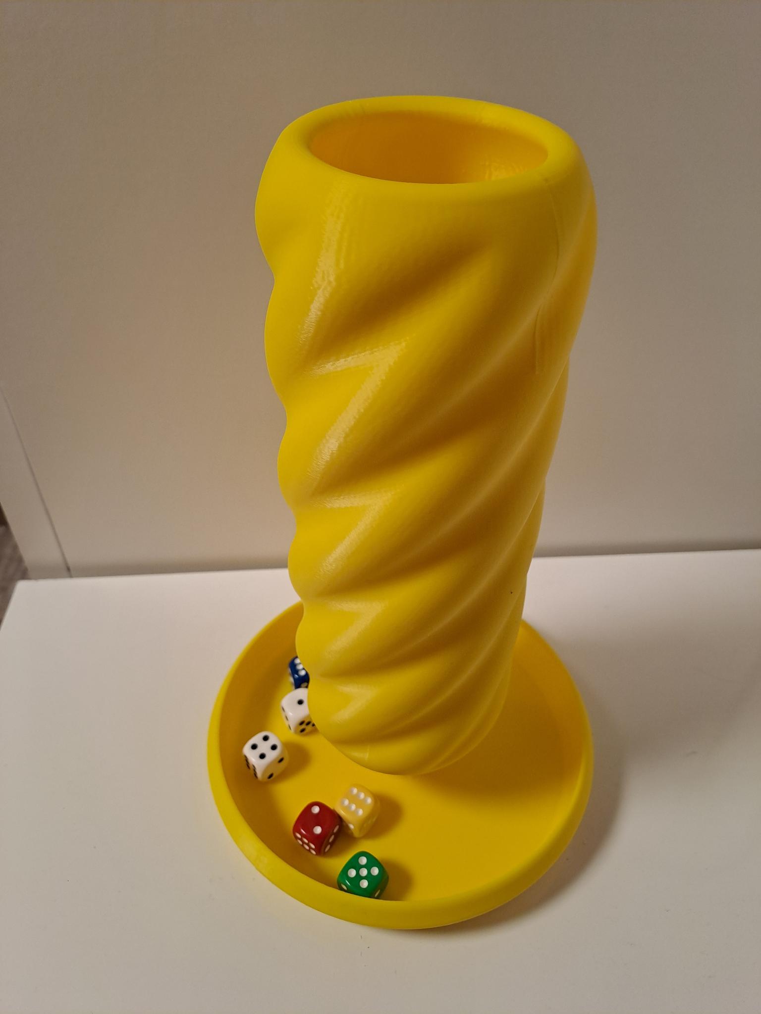 Dice Tower w/ bigger bowl by Lunantic Download free STL model