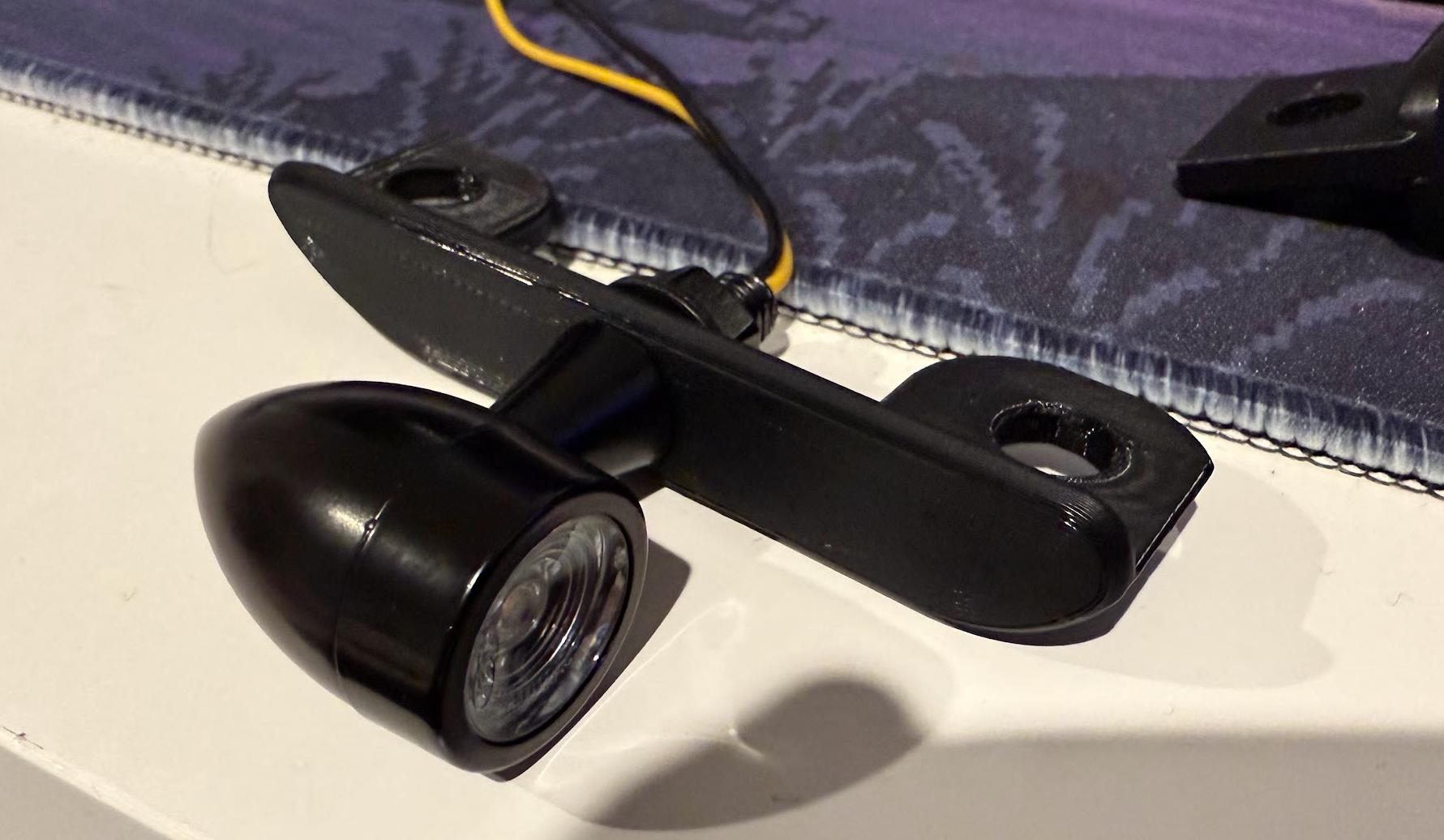 Royal Enfield Interceptor / Continental GT 650 indicator mount