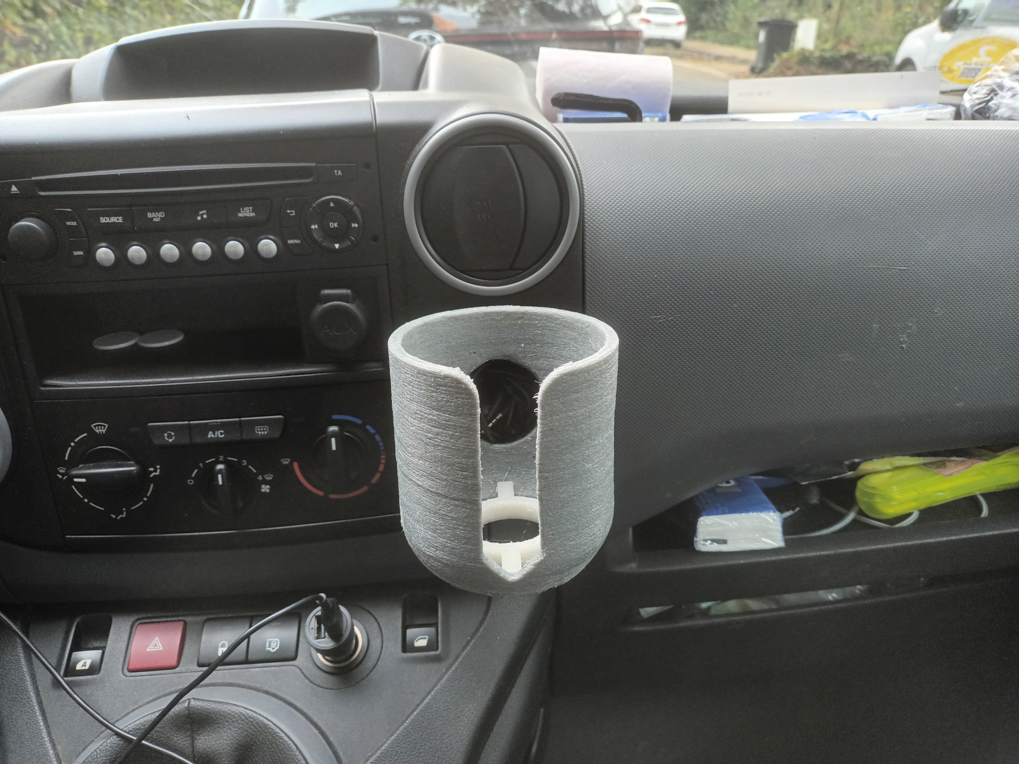 Cup holder for Citroen Berlingo / Peugeot Partner (second generation) 2008-2018
