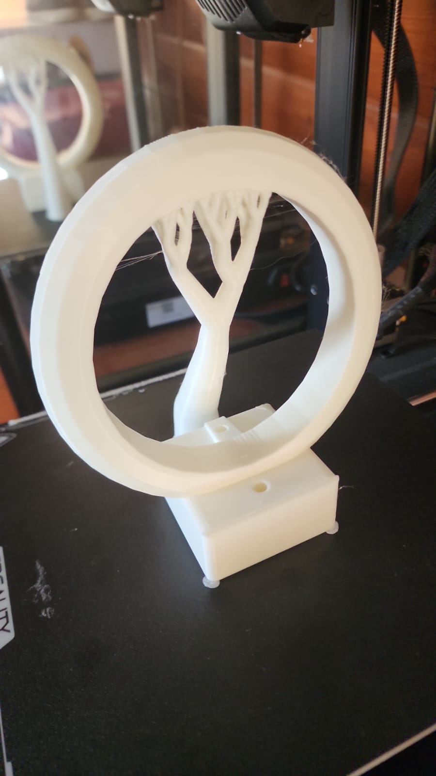 Miniatura 4 do modelo 3D Planter ring holder wall mount .