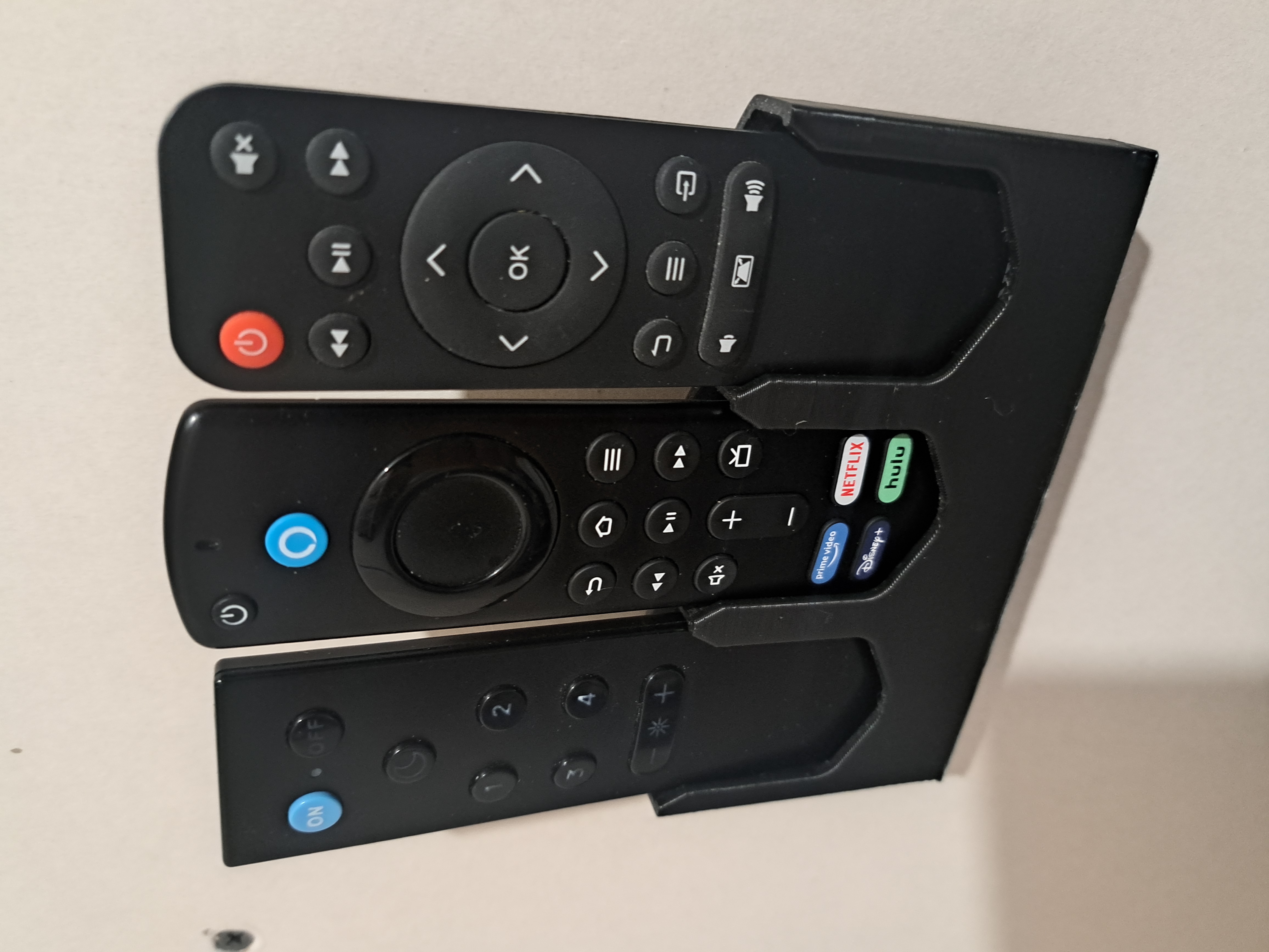 Remote holder - Wall mount - 3 types