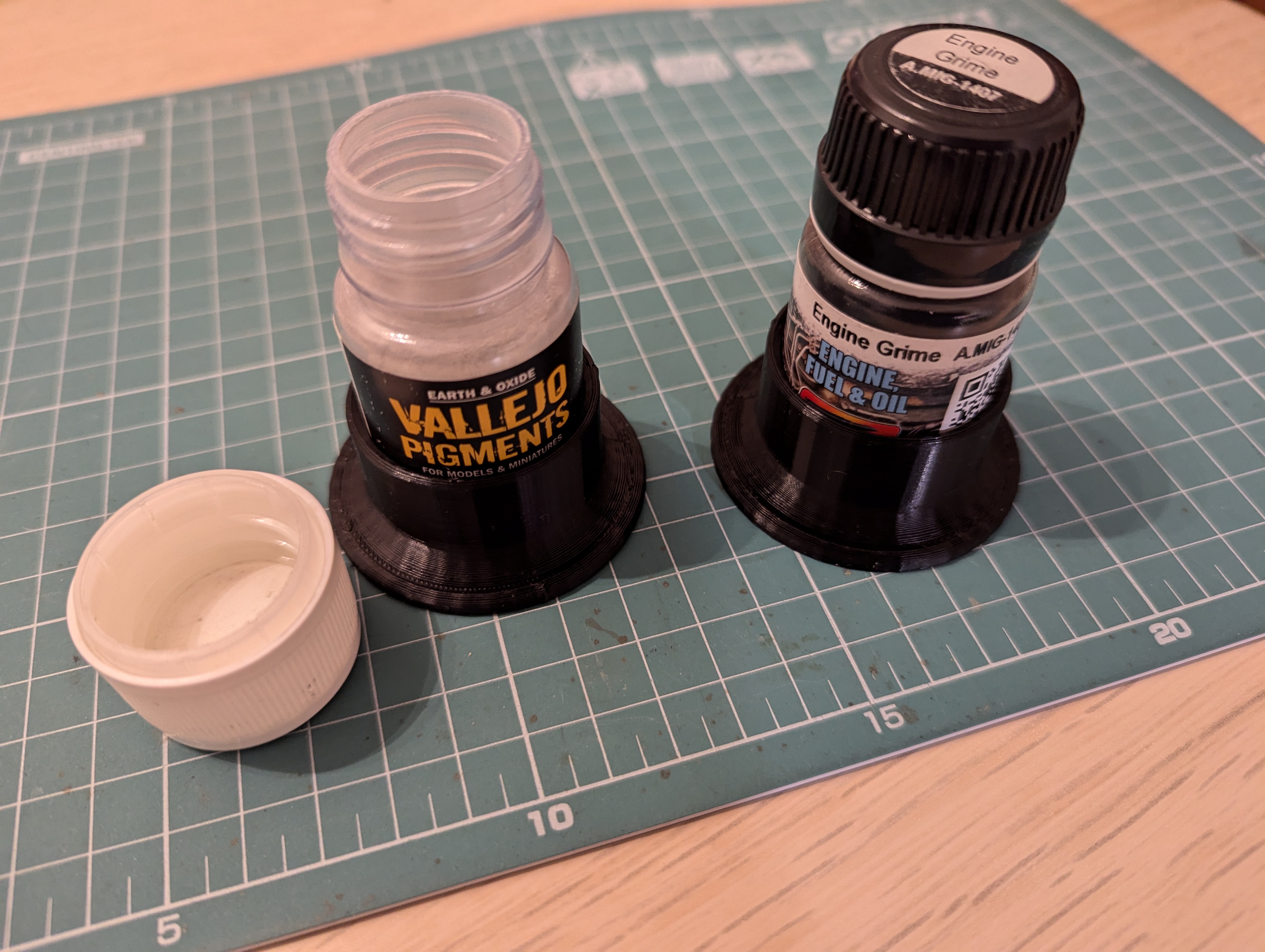 Vallejo, Ammo Mig bottle stand 35mm