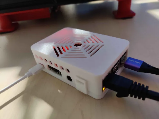 Universal Raspberry Pi Model B Case (Pi 2, Pi 3, Pi 4, Pi 5)