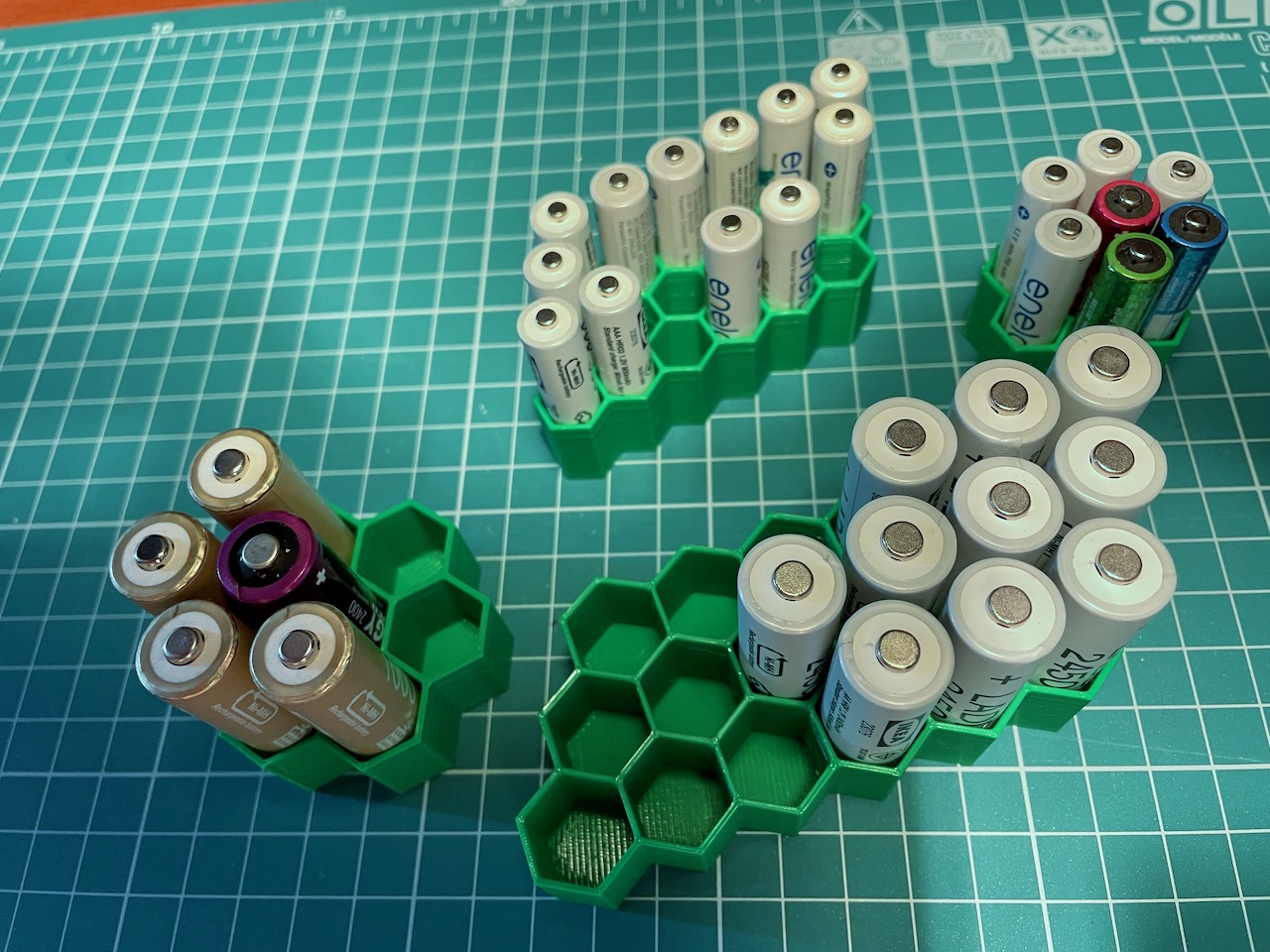 expandable hex battery holder