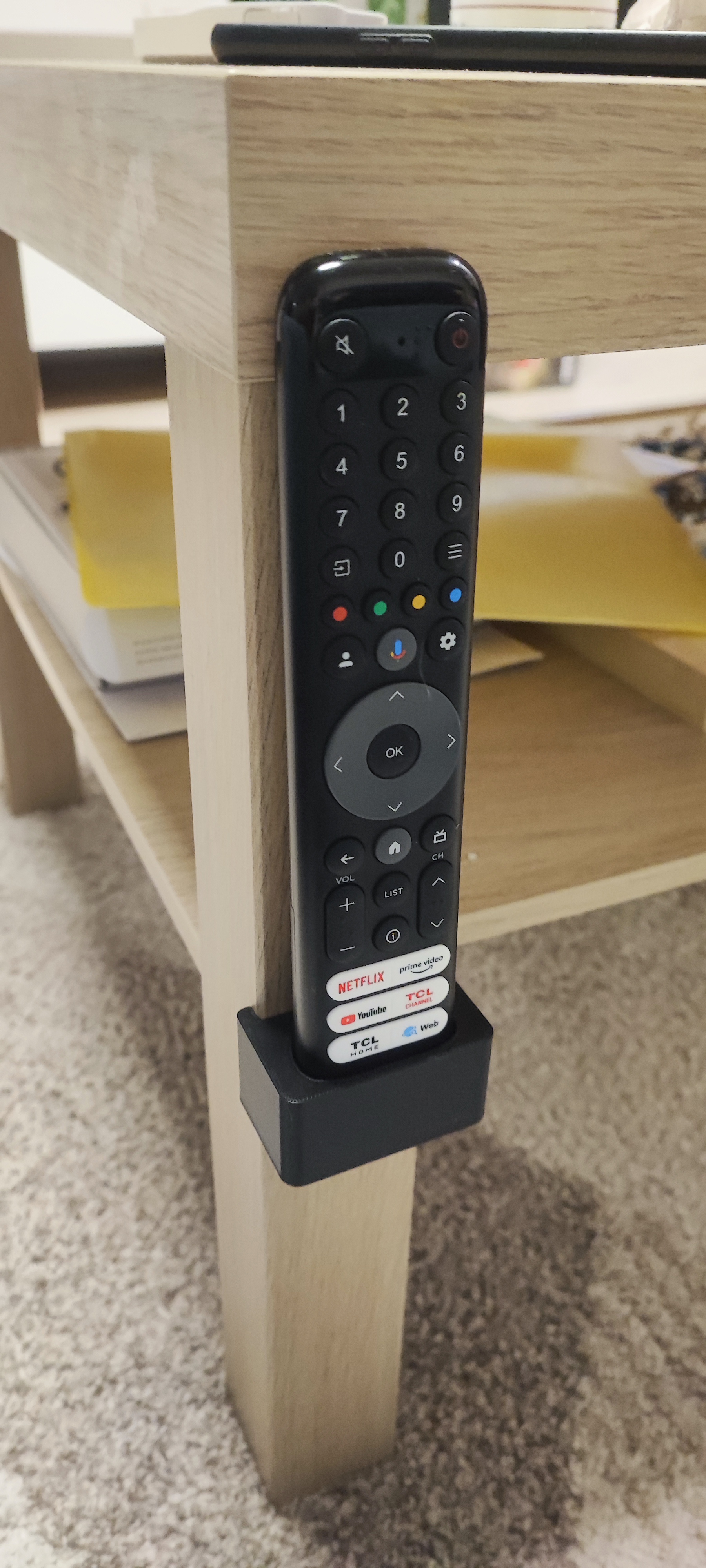 Lack TCL C84 remote holder