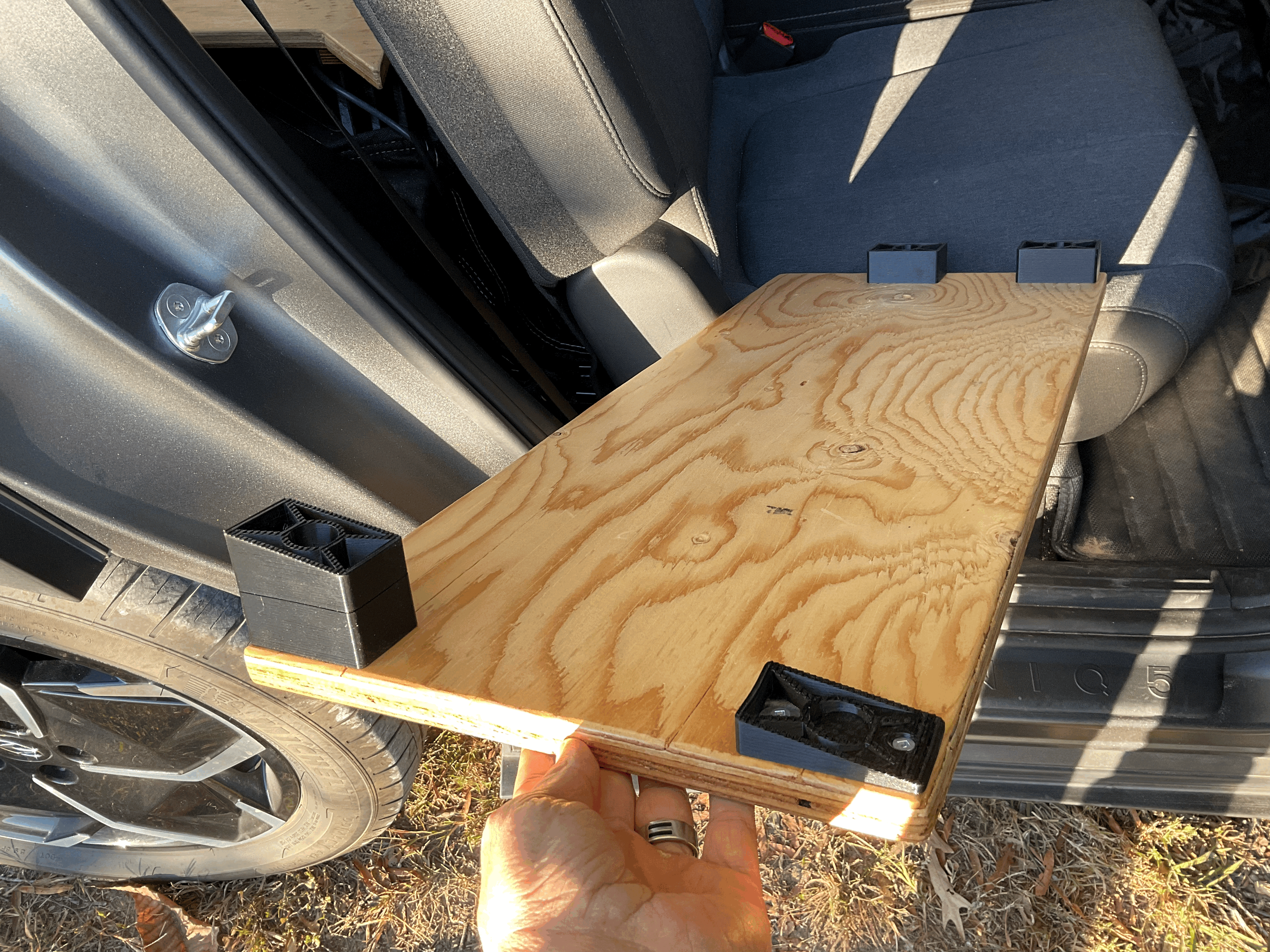 Corner leveling feet — miniatura 2
