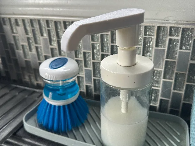 TACKAN Soap Dispenser - Down Spout to Prevent Soap Spillage