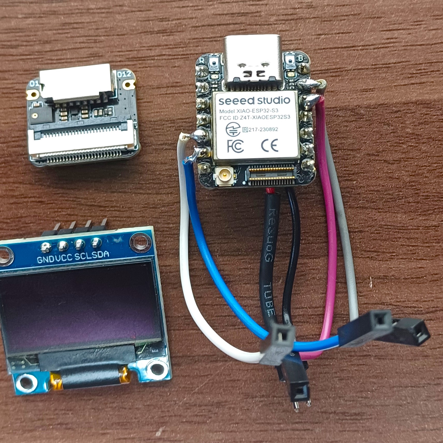 Seeed Studio XIAO ESP32S3 (Sense)  wearable case — miniatura 4