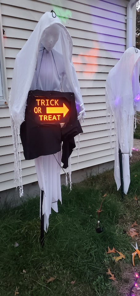 Trick Or Treat sign