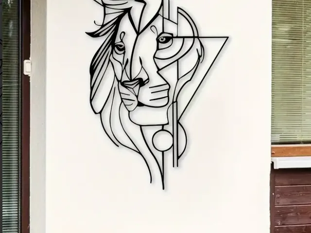 Lion's Head Minimalist Wall Art