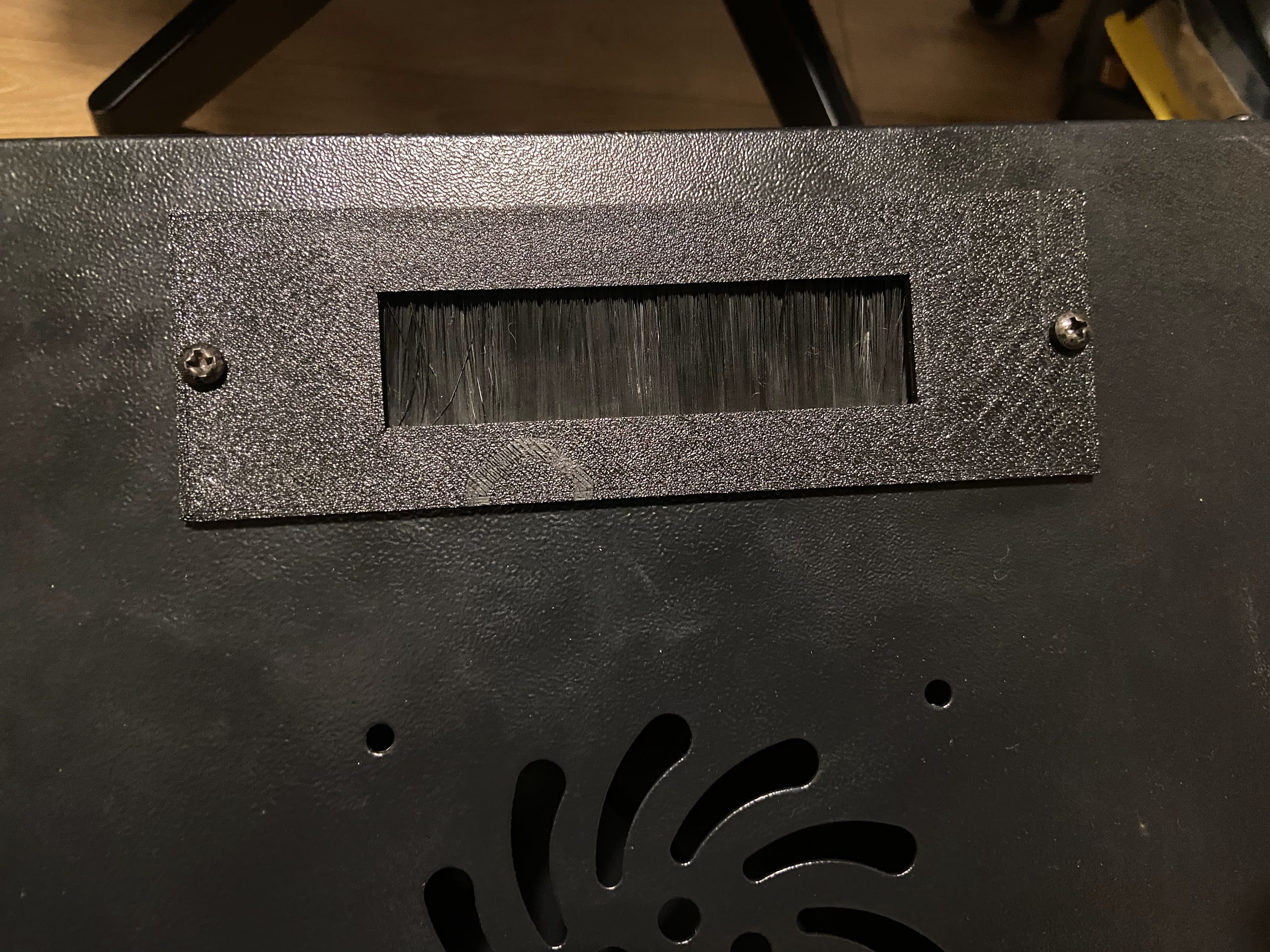 Cable entry brush panel 10'' rack