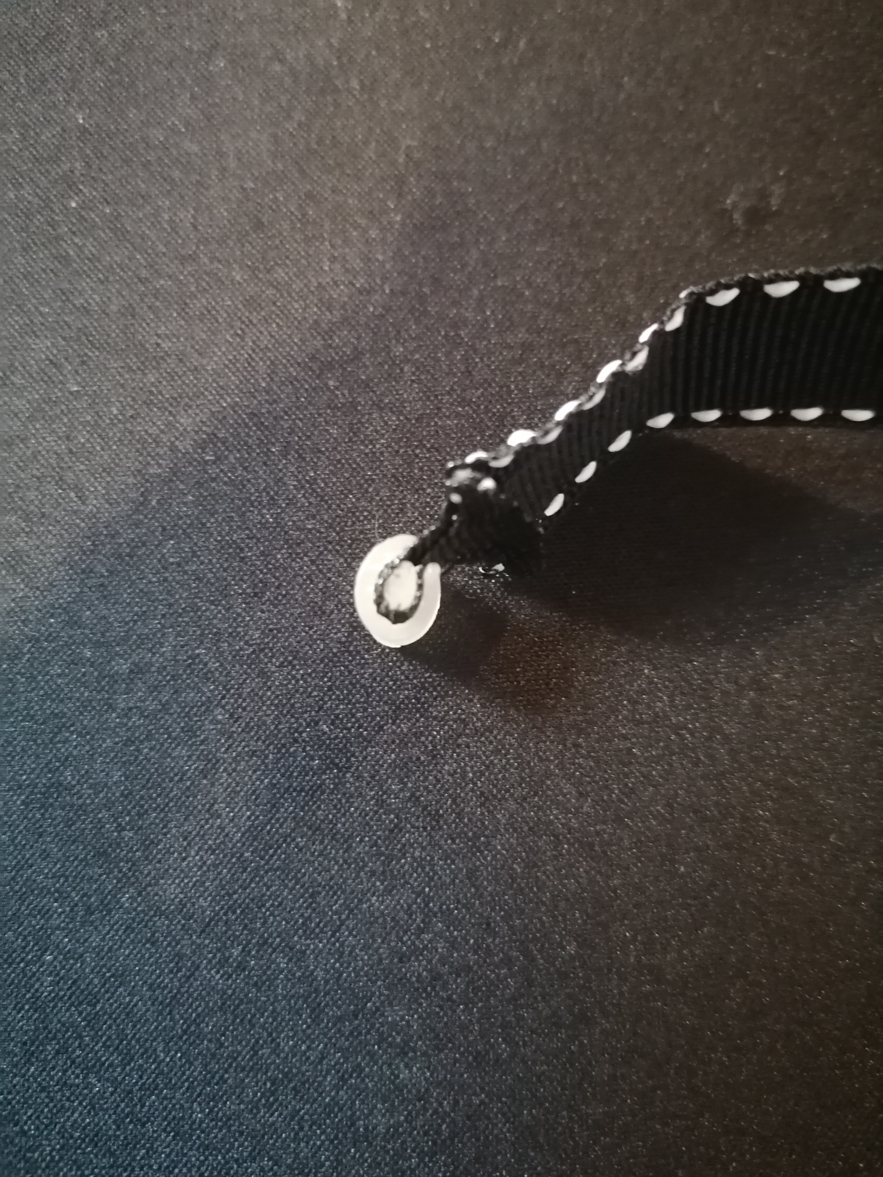 Oculus Quest 2 Controller Handstrap — thumbnail 6