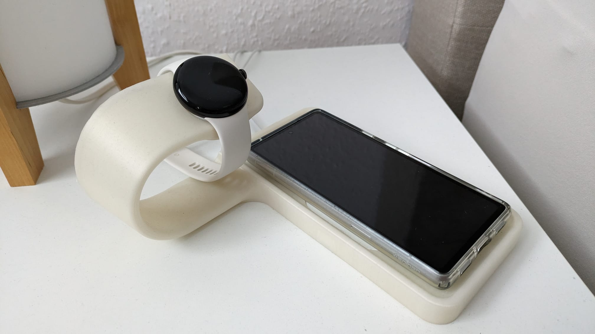 Charging Station for Google Pixel Watch and Pixel 7 feat. IKEA Livboj