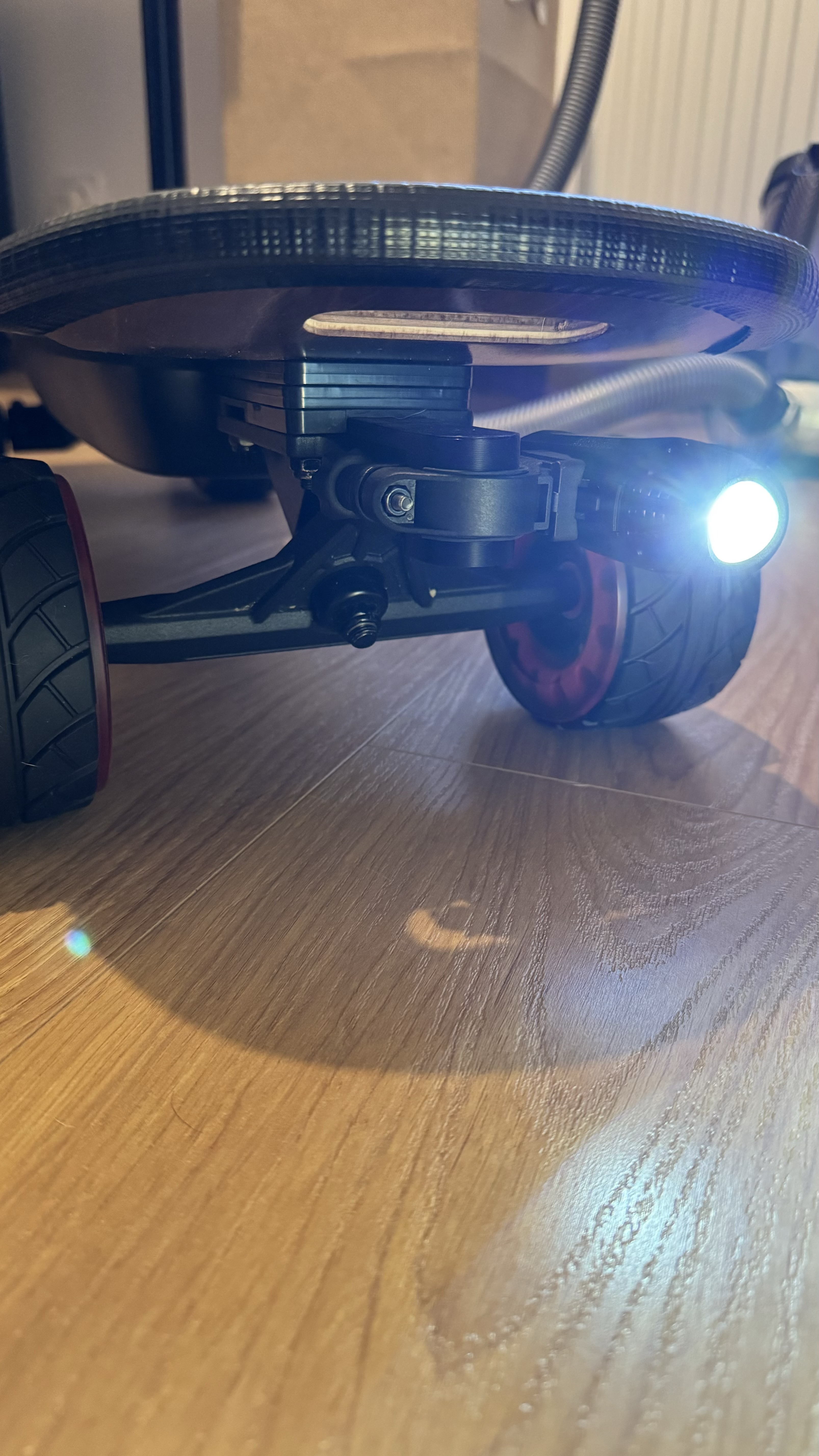 Lighting support for Elwing Skateboard