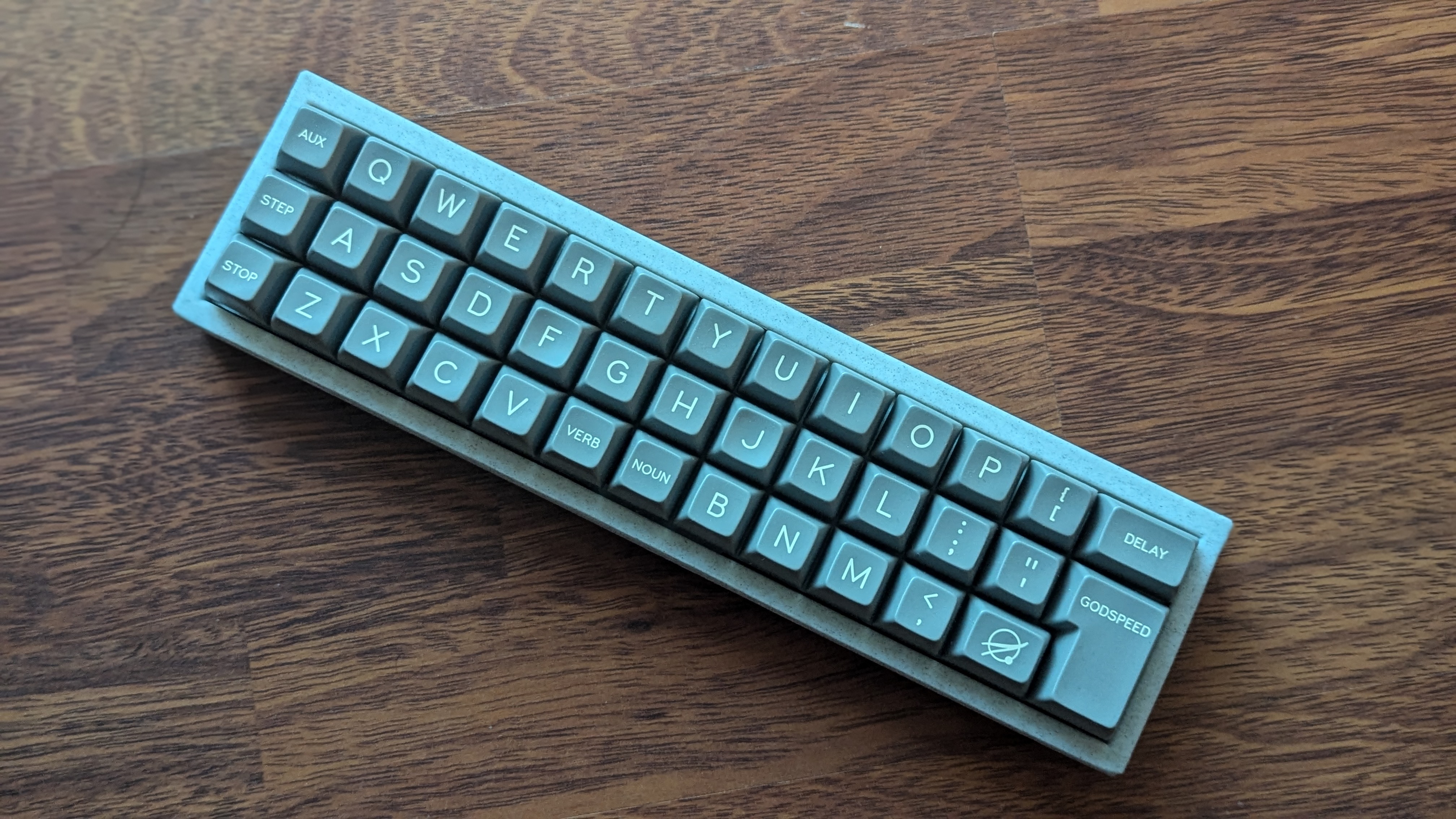 Simple 3d printed case for PRKL30 keyboard