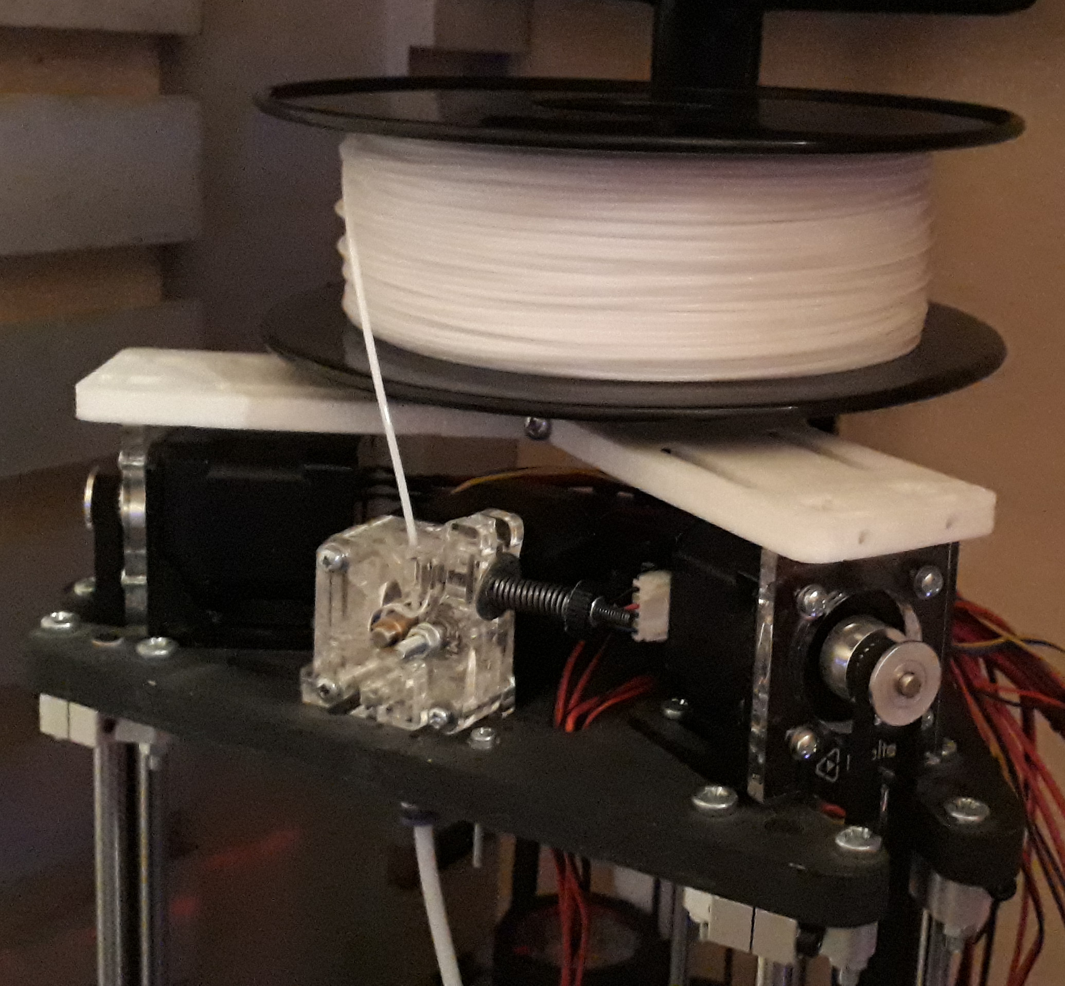 Micro delta spool holder