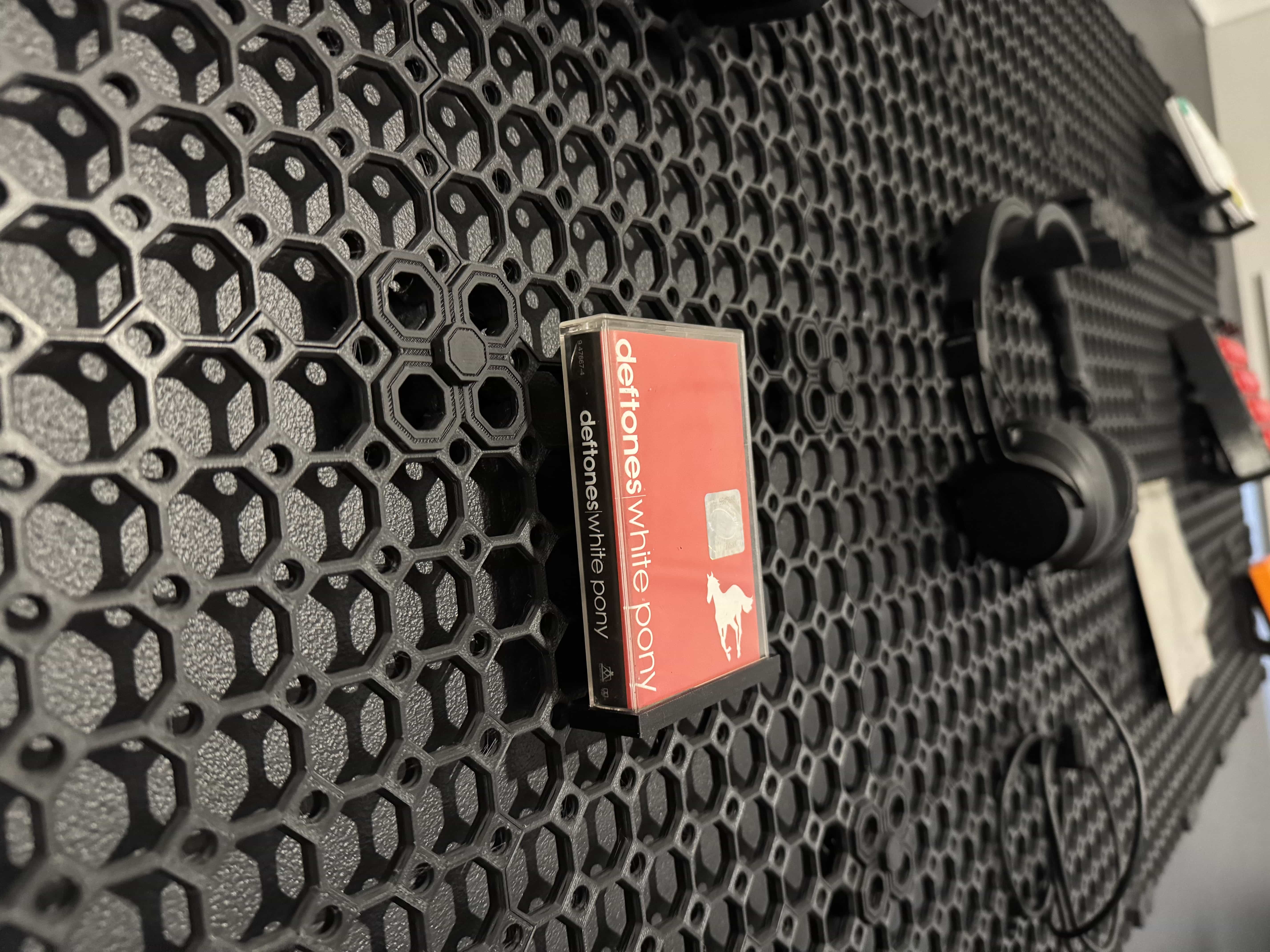 Multiboard - Cassette Tape Holder — miniatura 2