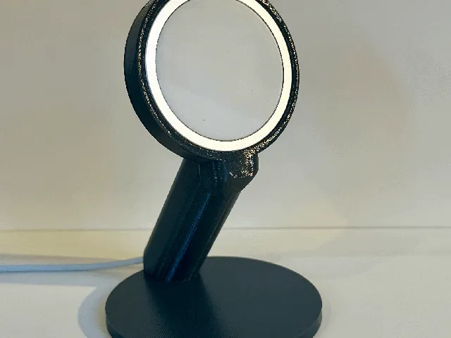 iPhone MagSafe holder (print-in-place, no supports)