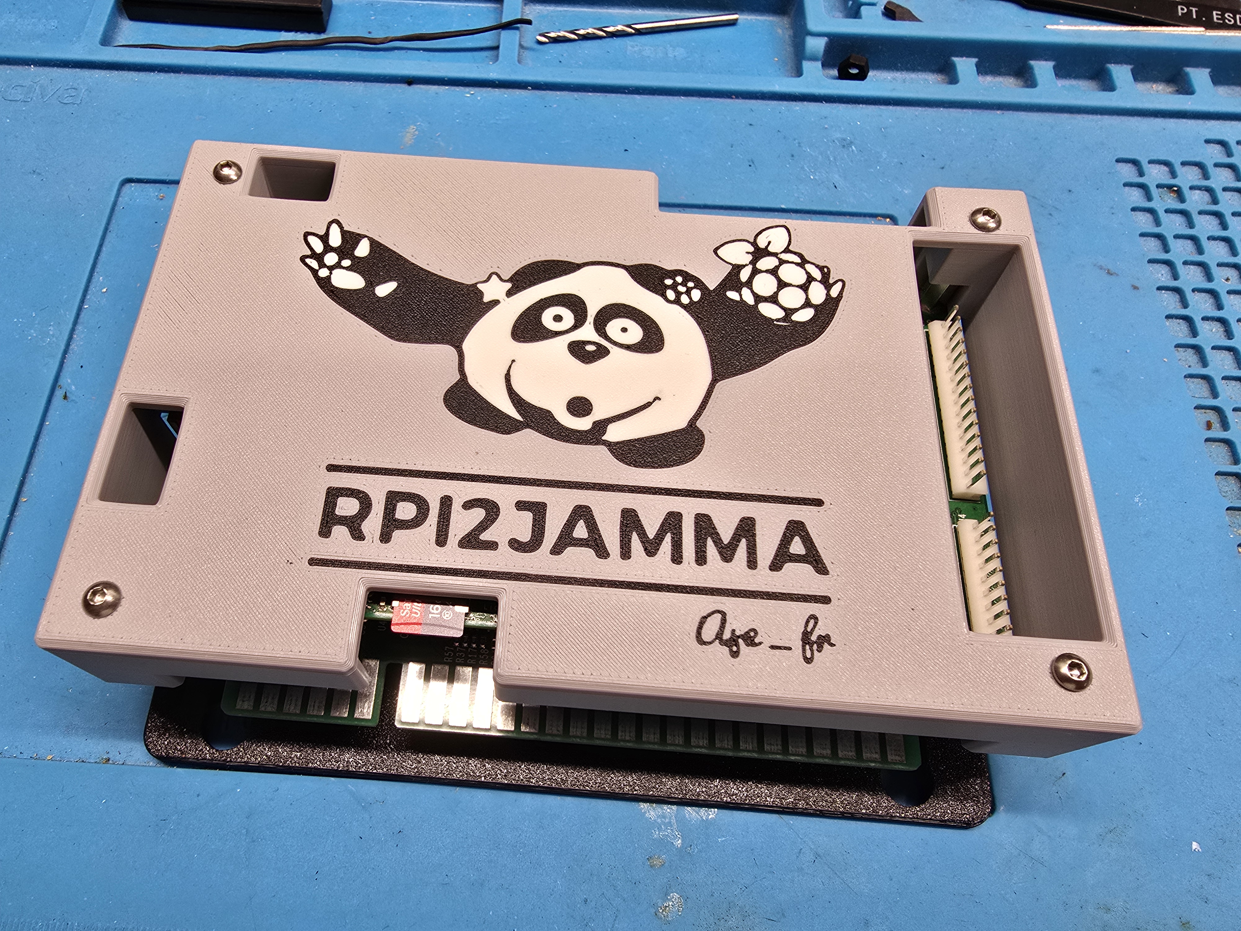 RPI2JAMMA Box - Arcade Machine