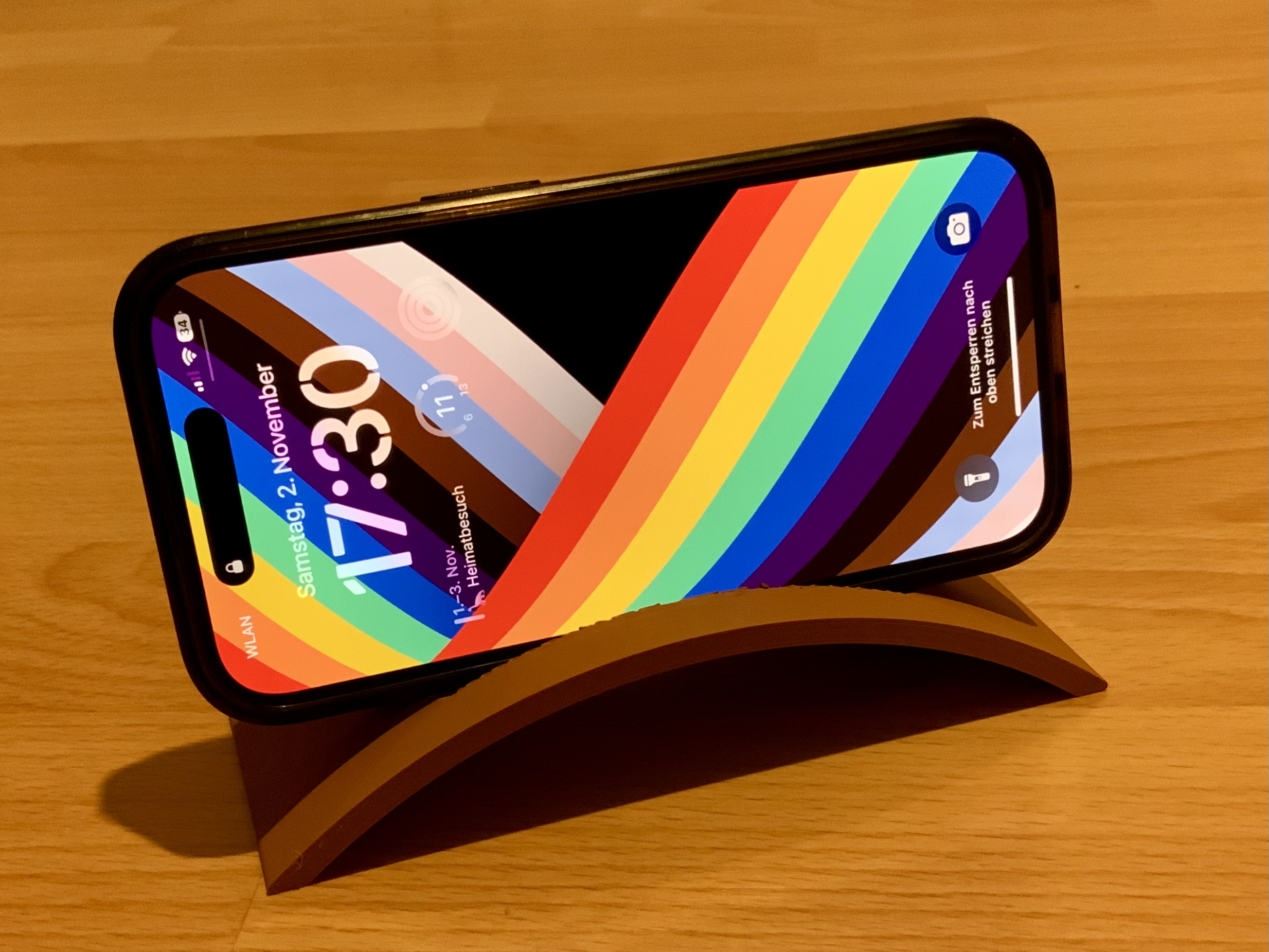 Arco Smartphone Support - Wireless Charger Edition