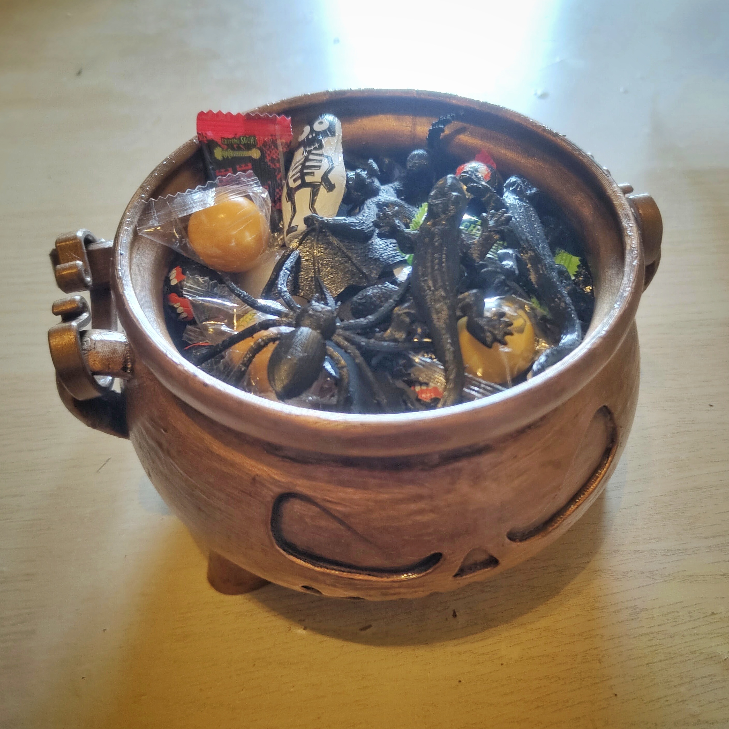 Miniatura 3 do modelo 3D Pumpkin Face Cauldron