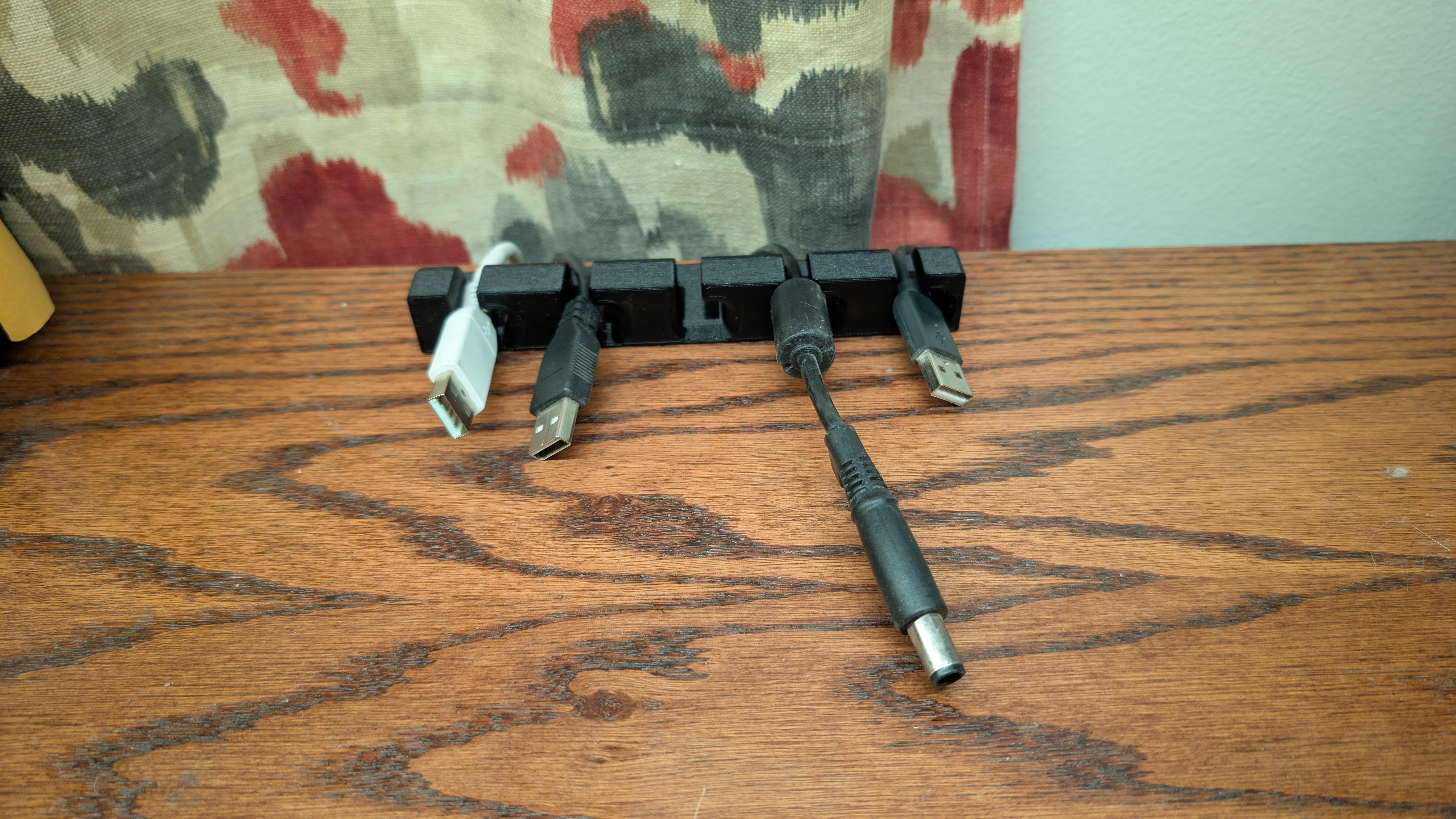 Sturdy Desktop Cord Organizer