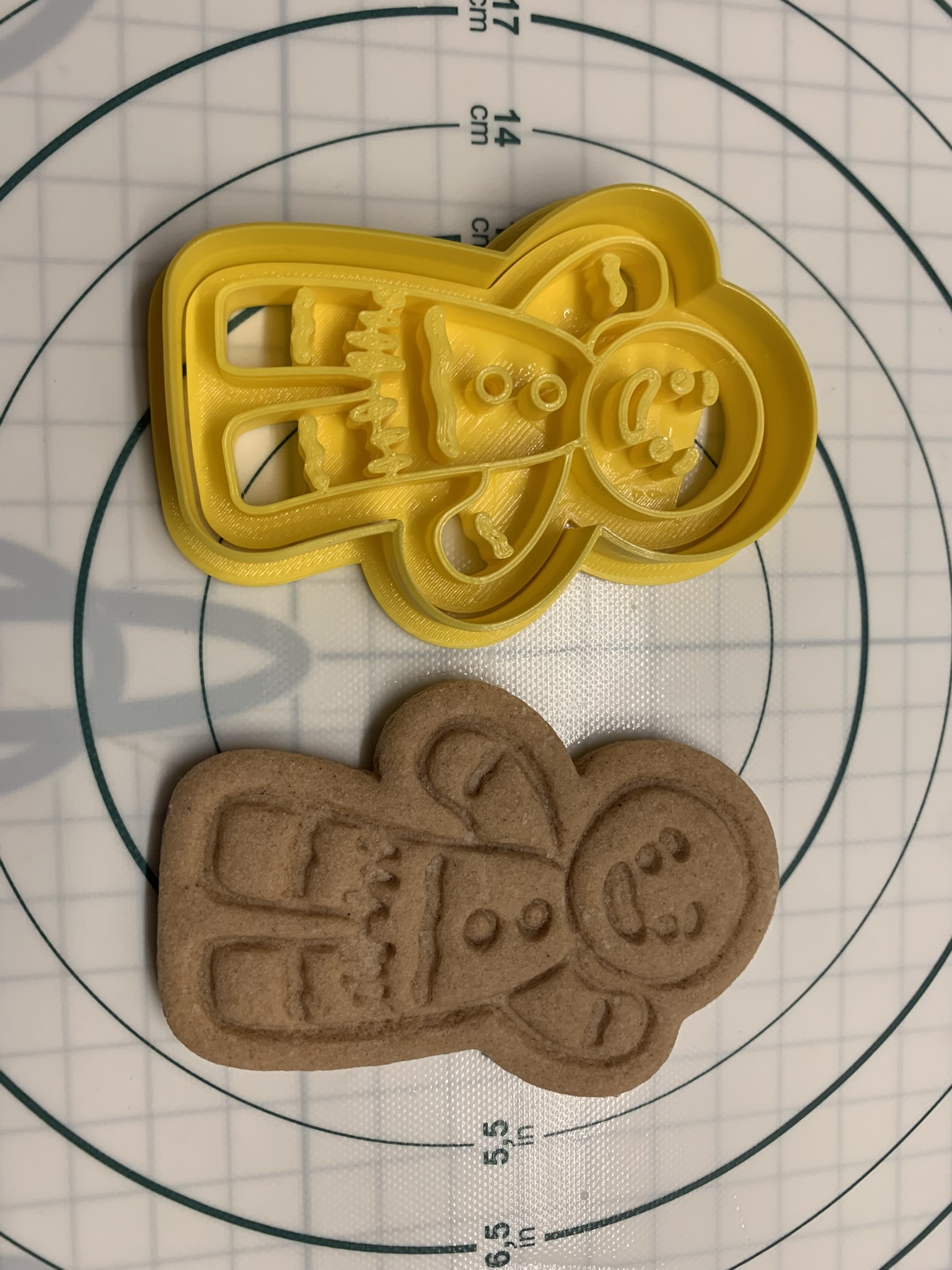 Gingerbread man cookie cutter