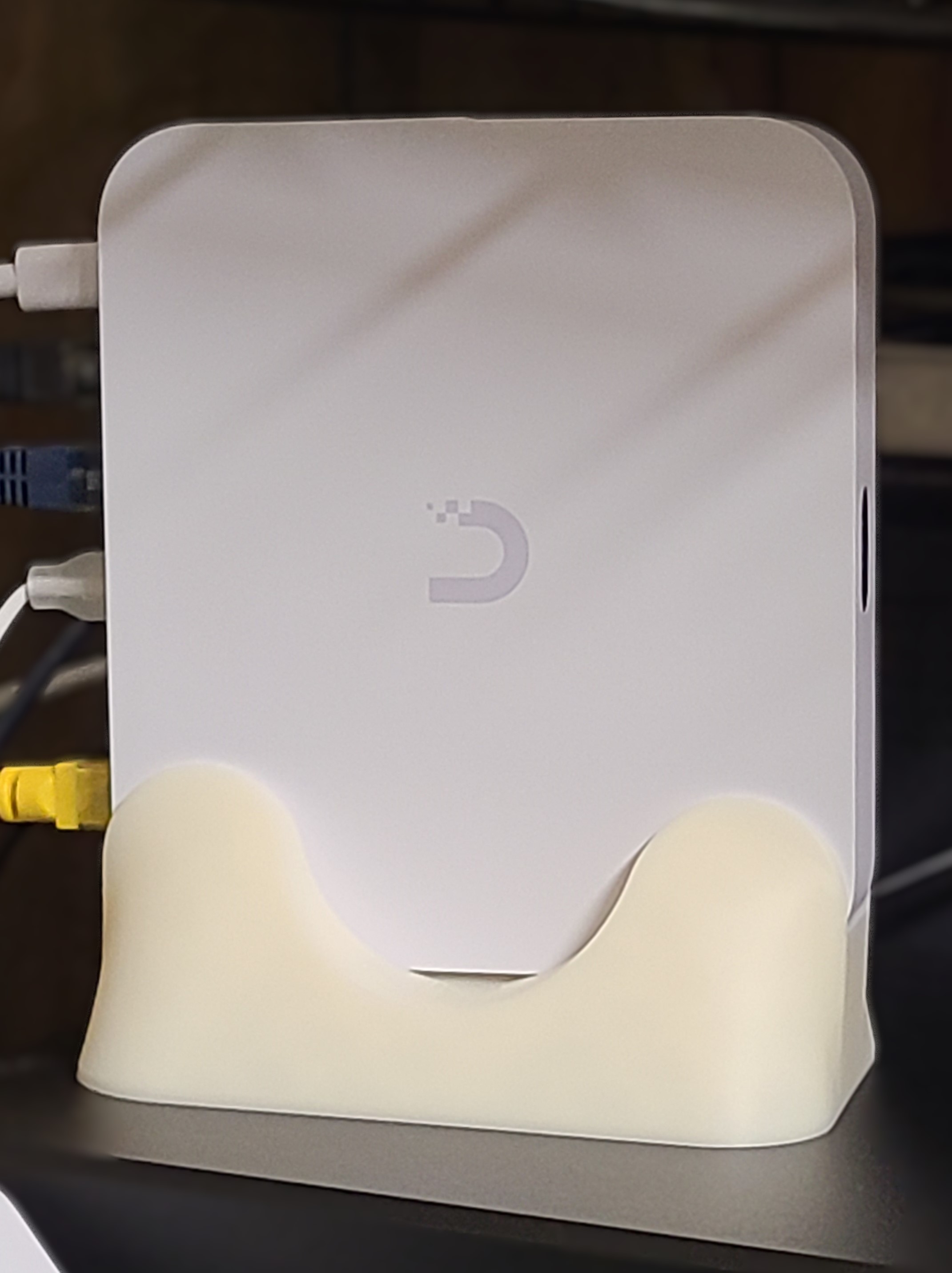 Ubiquiti UCG-Max Vertical Stand