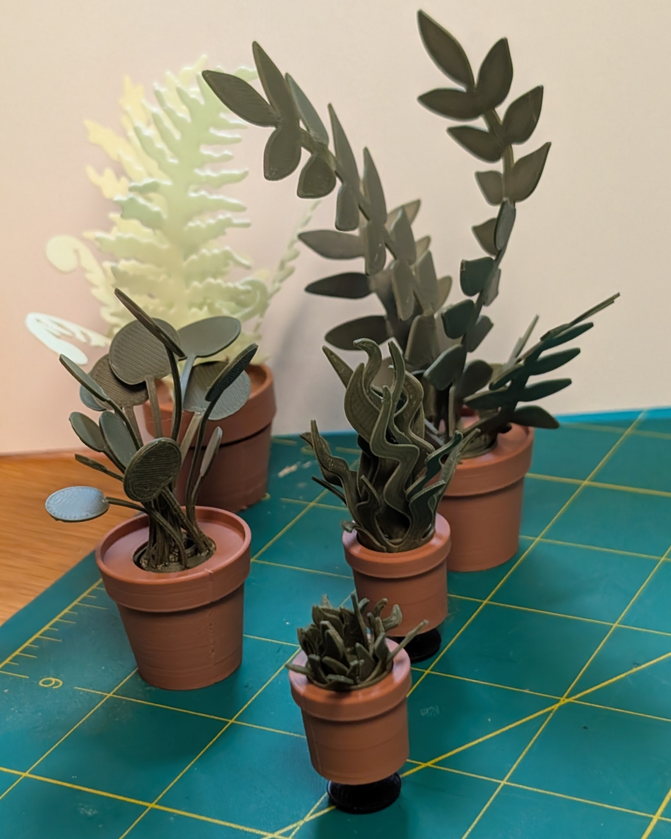 Plant Figurines & Croc Jibbitz