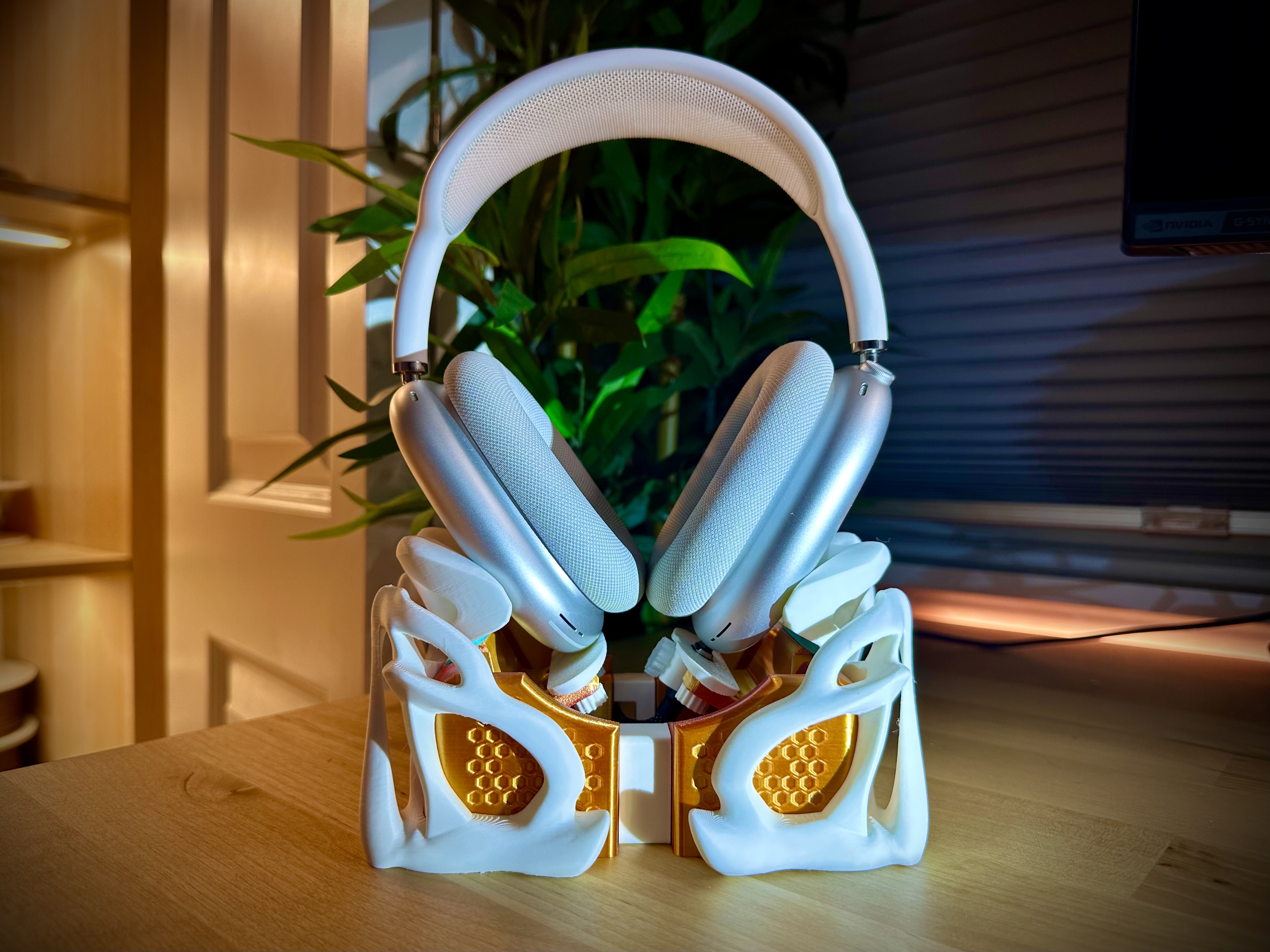Headphone Charging Stand