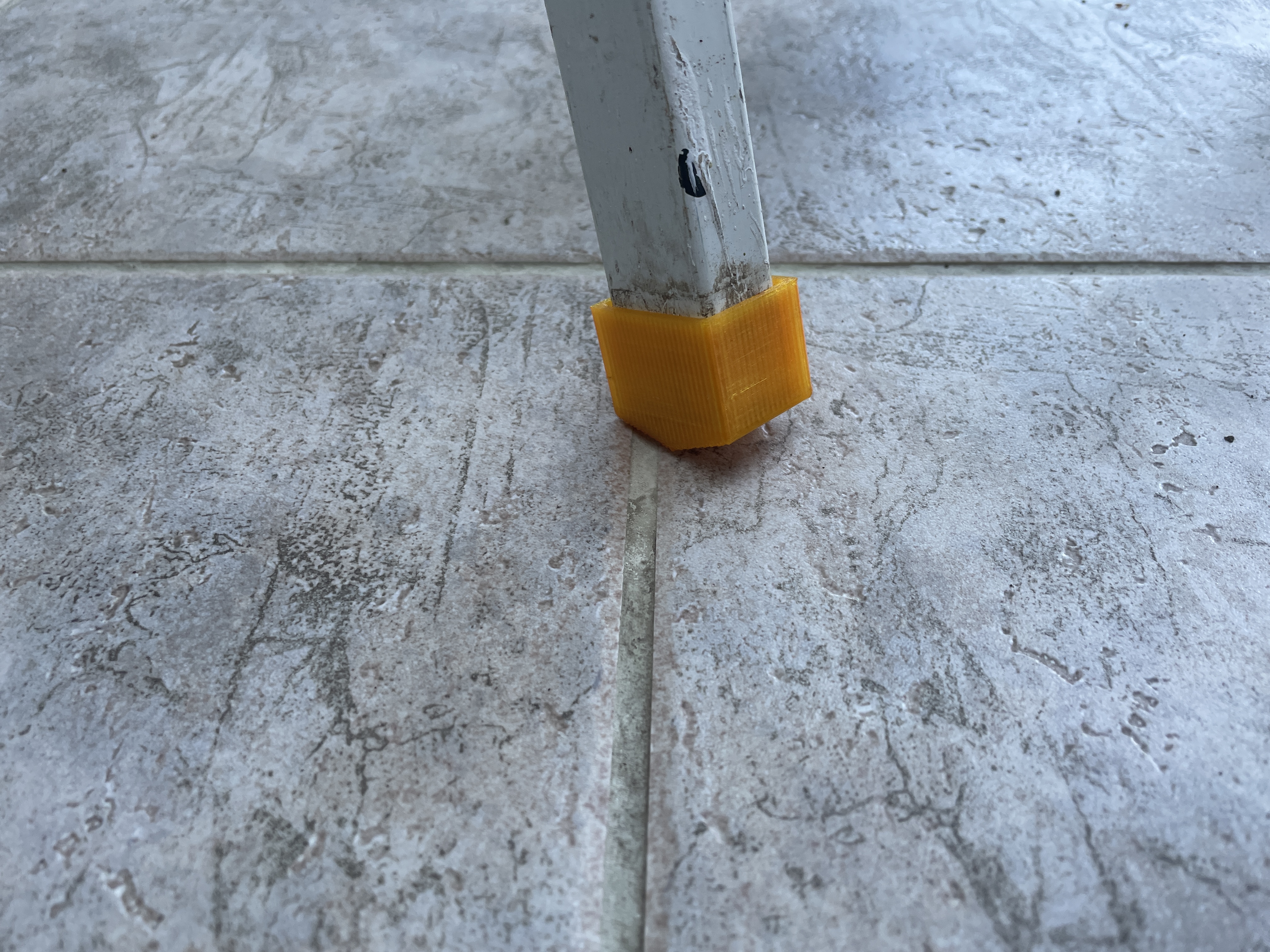Replacement foot for ladder