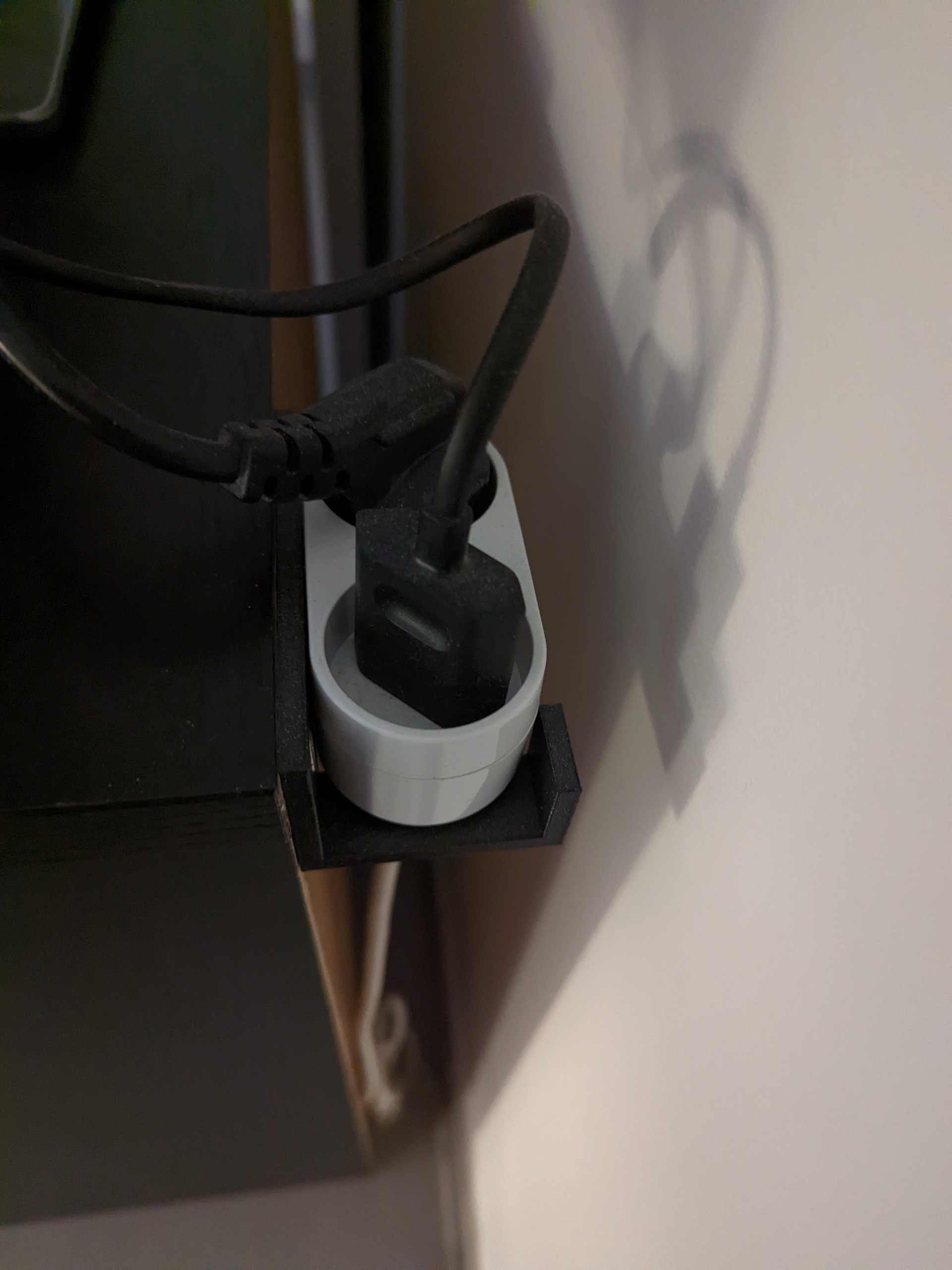 Electrical Outlet Support — miniatura 2