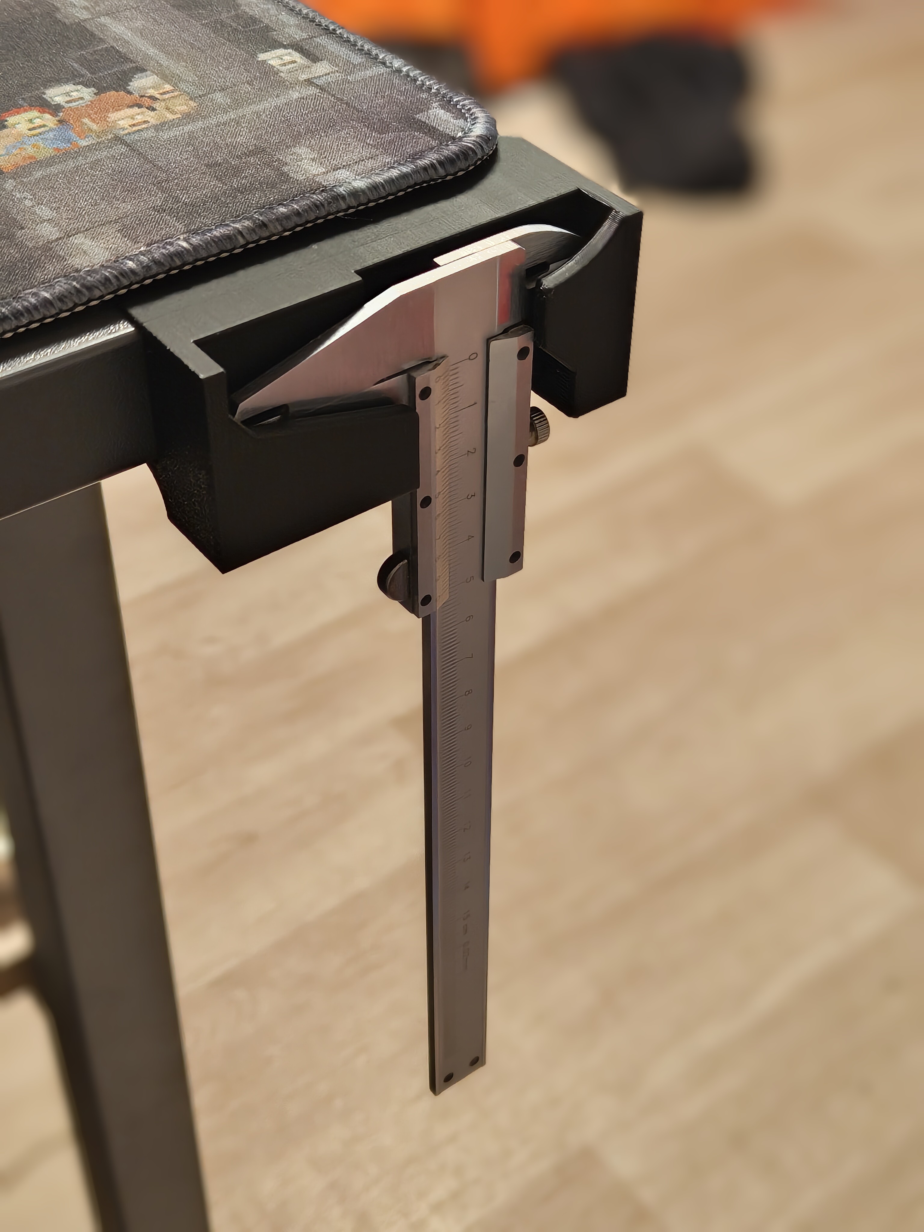 Calipers table holder — miniatura 2