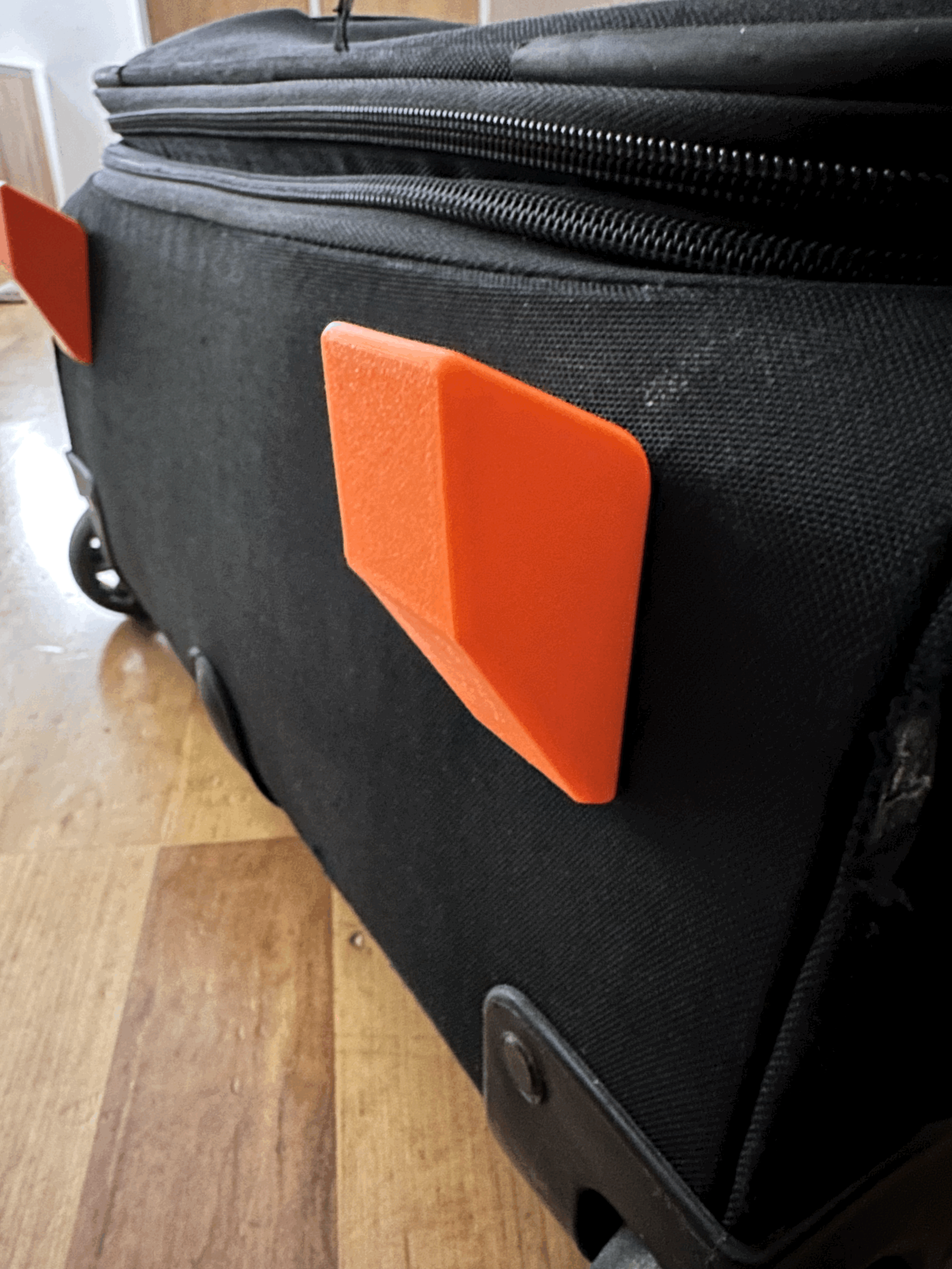 Samsonite suitcase foot