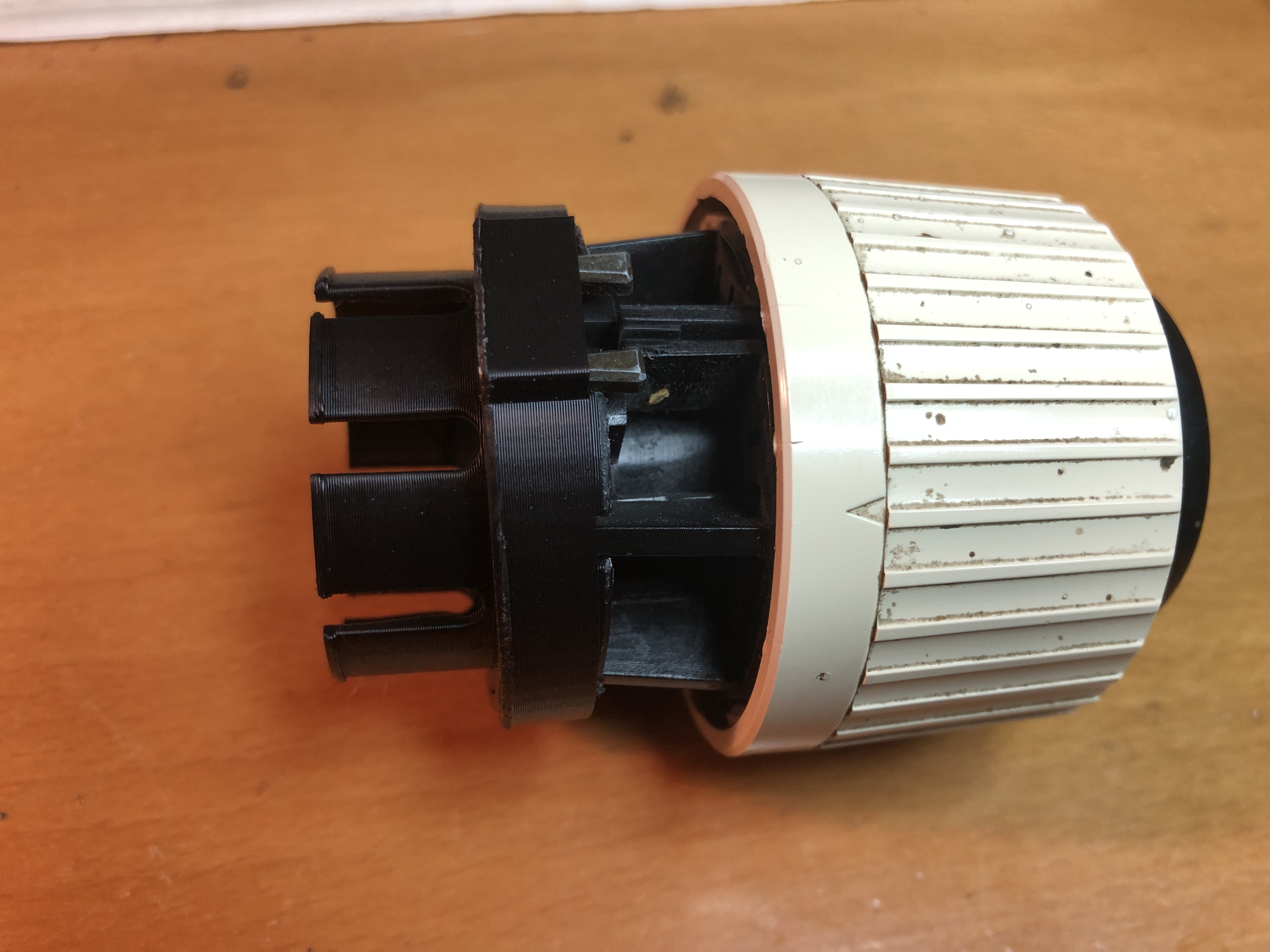 Danfoss Thermostat Fixture. — miniatura 9