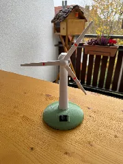 Windrad / Wind turbine