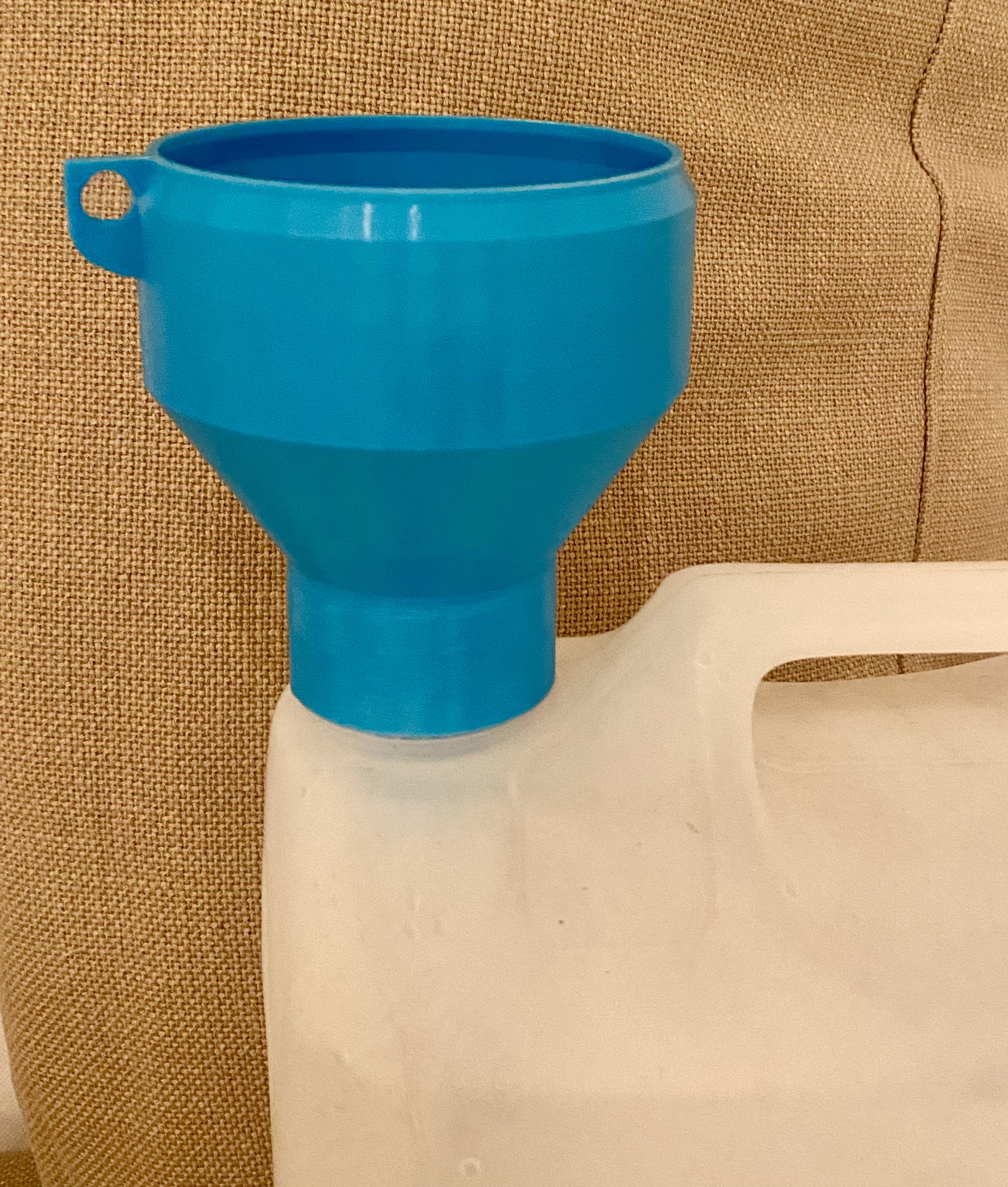 Funnel with sleeve for jug