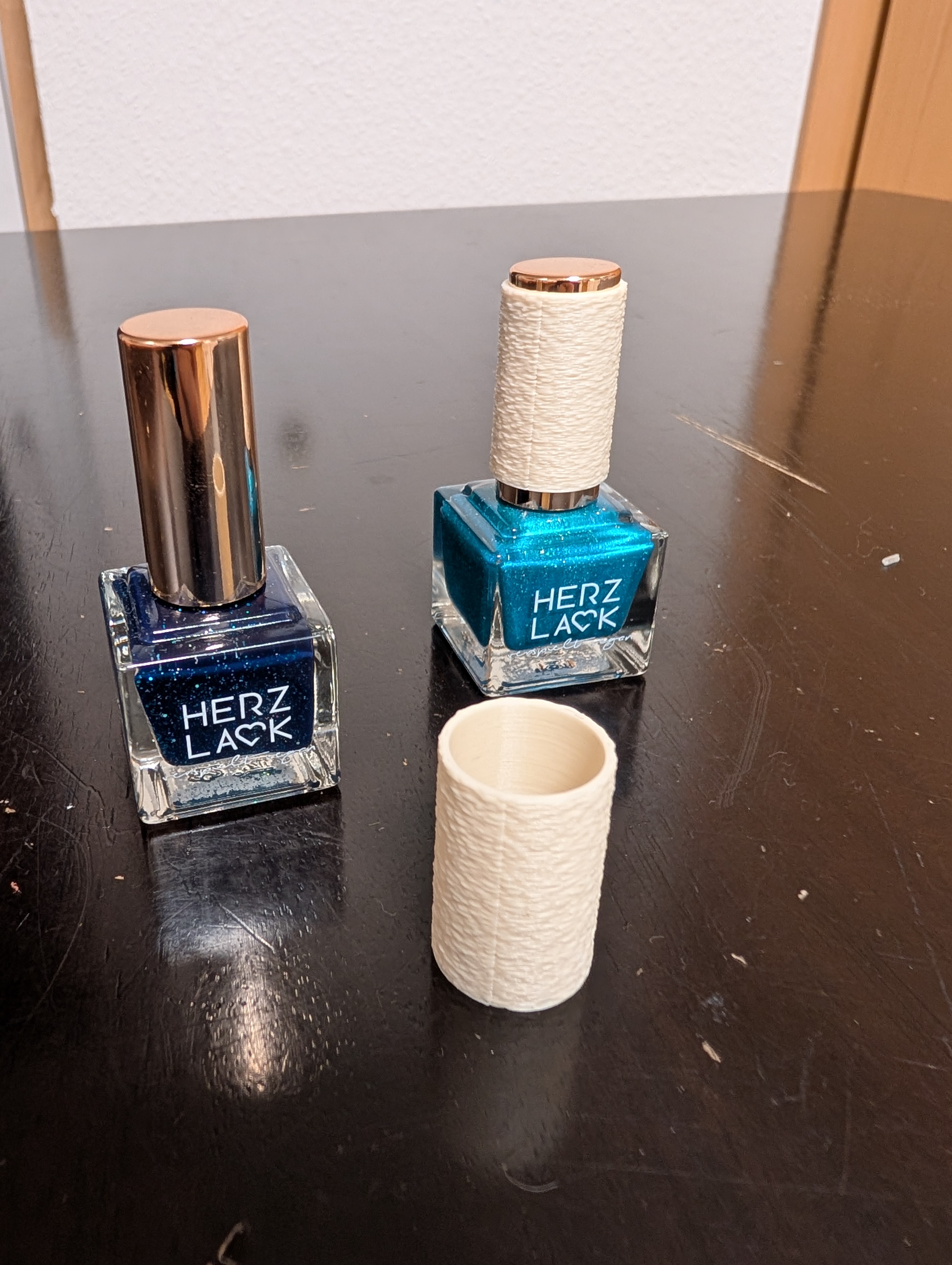 Herzlack nailpolish bottle cap grip cover - Nagellack Öffnungshilfe