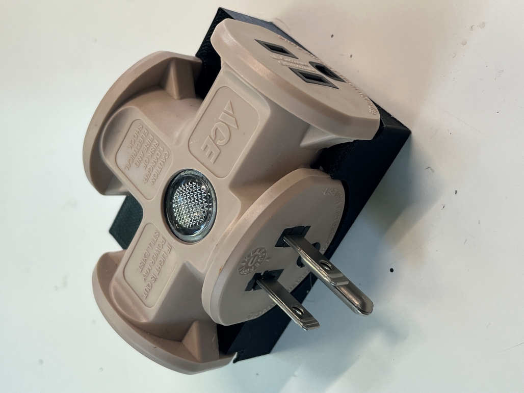 3-way AC (US) ACE brand 3-way LED outlet support block