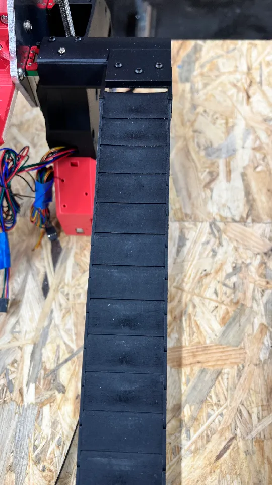 Lowrider 4 CNC Y axis drag chain mount by Alan Lowery | Download free ...