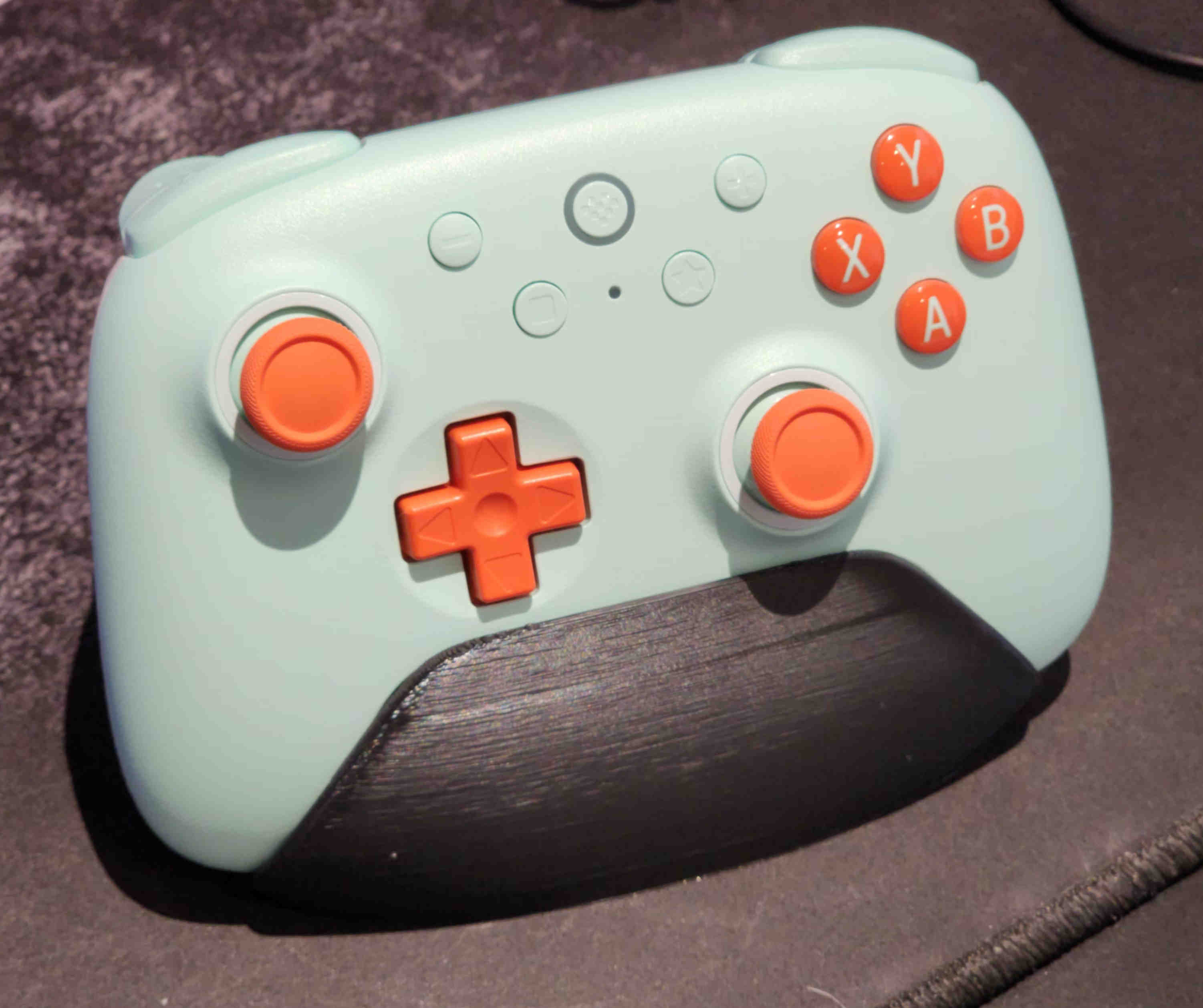 8Bitdo Ultimate 2C & XBOX Series Controller Stand