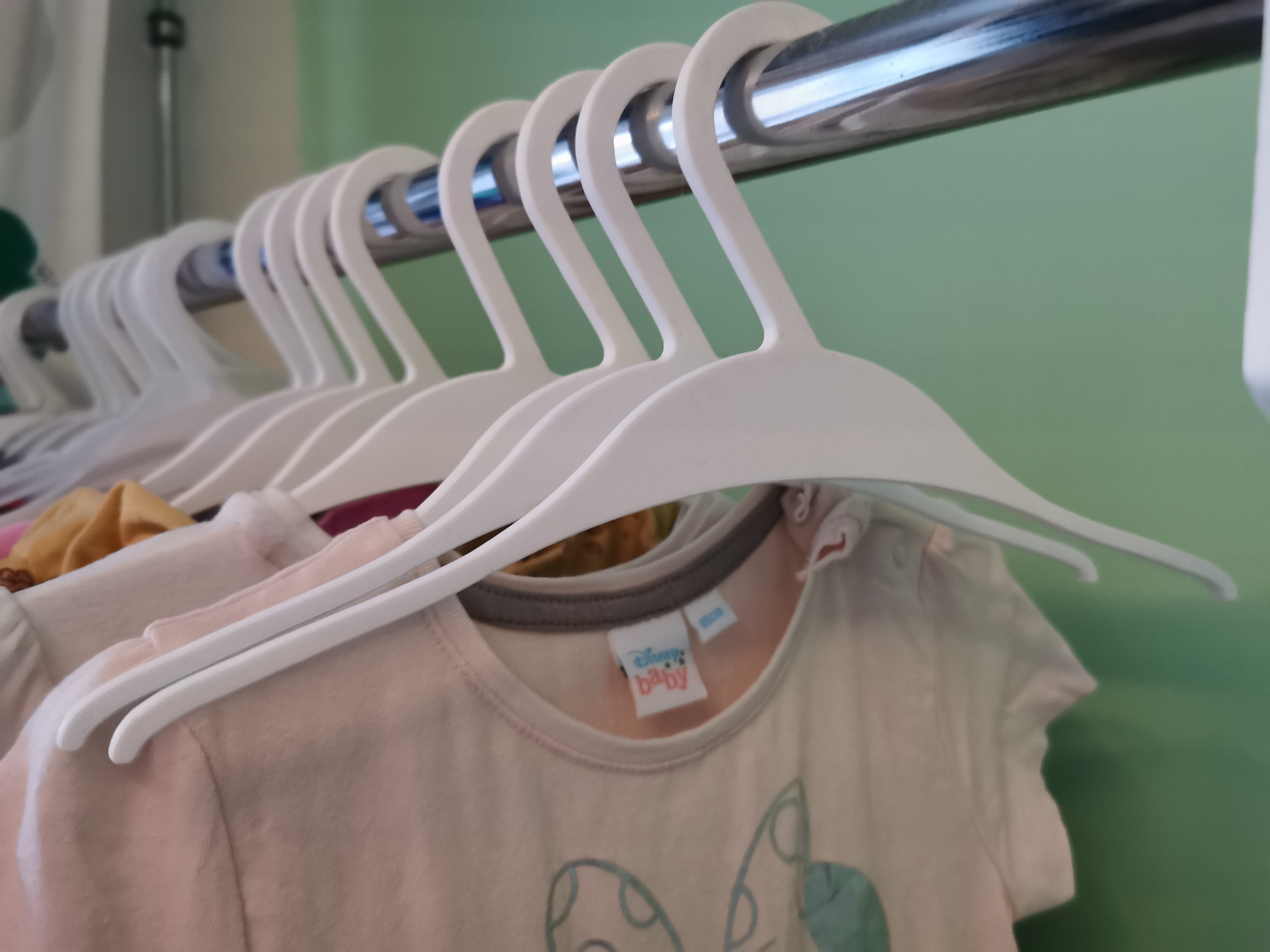 Clothes hanger for kids