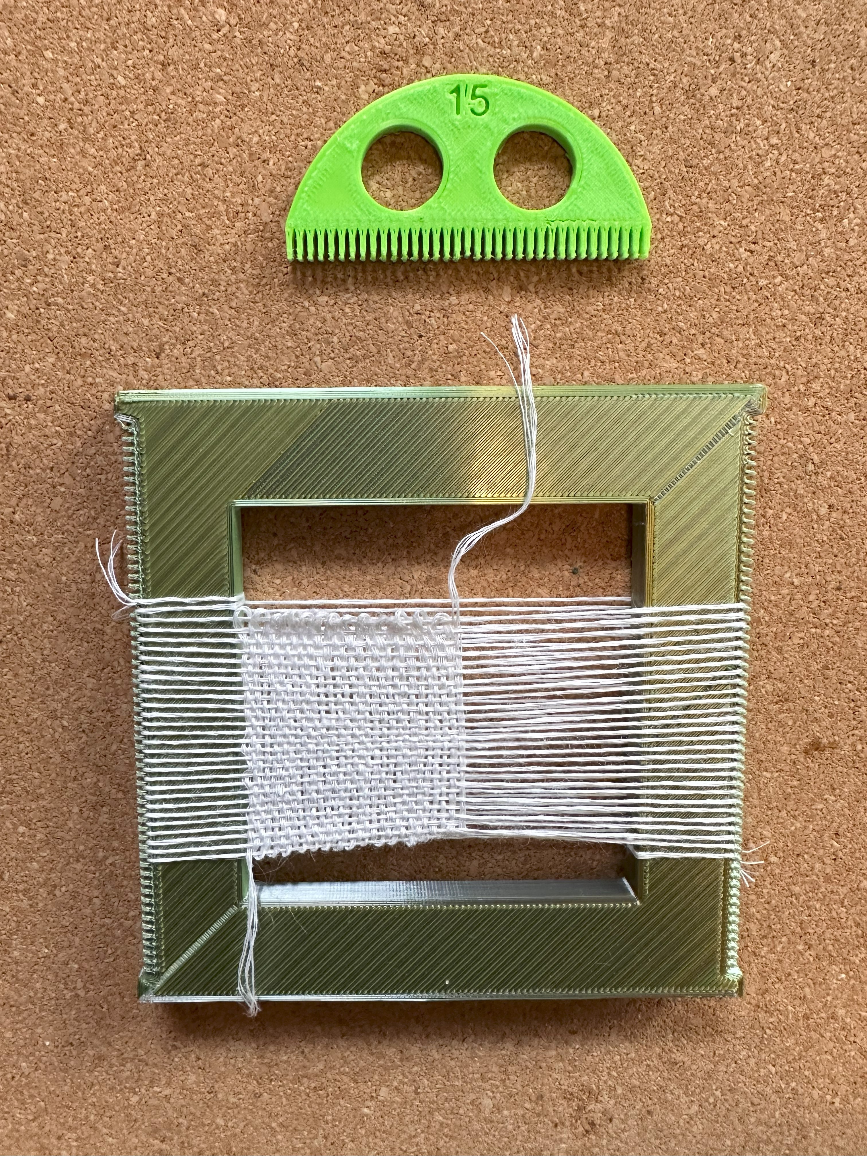 Miniatura 5 do modelo 3D Loom Sampler Frame