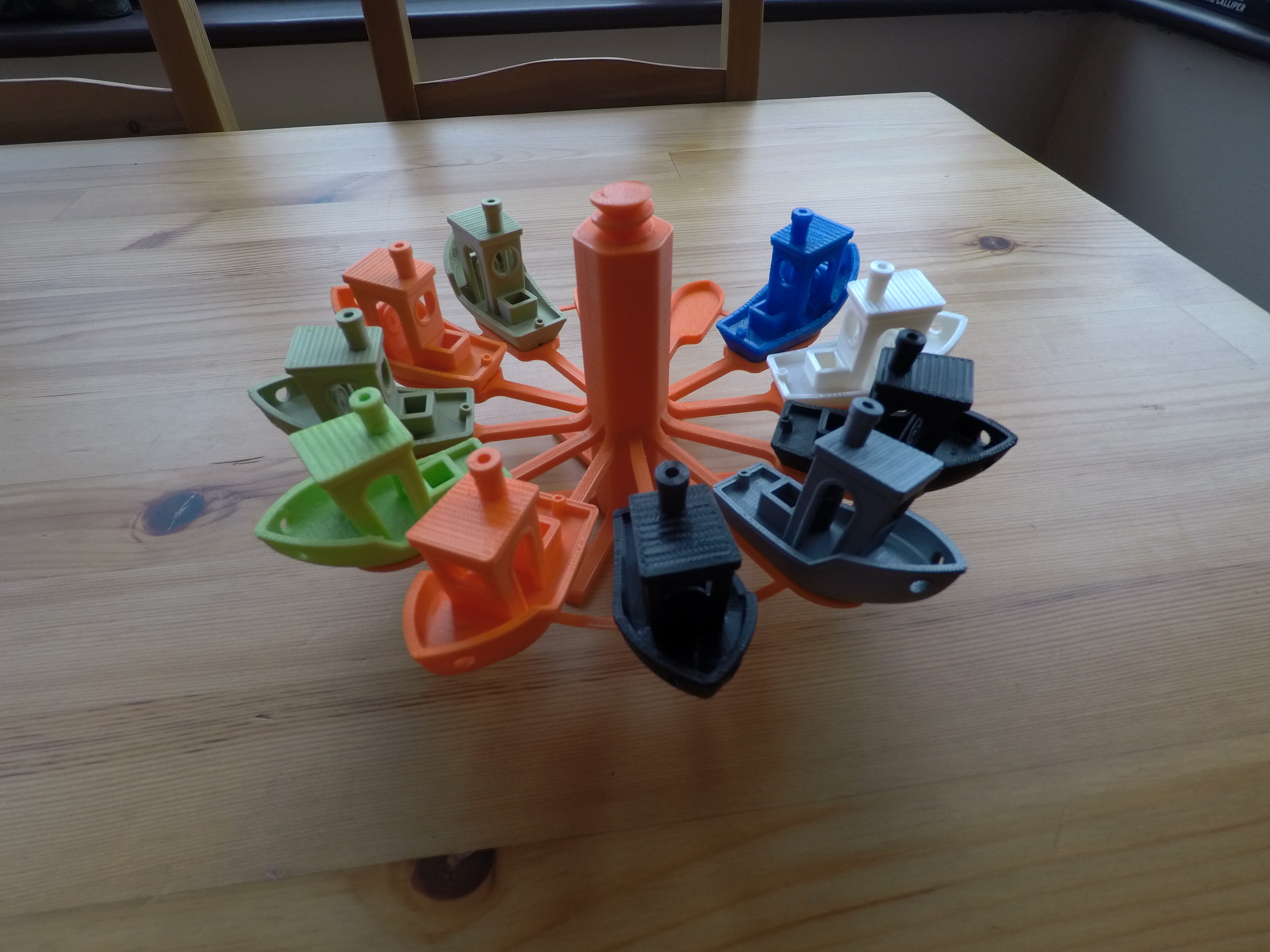 Miniatura 4 do modelo 3D Benchy Stand Base