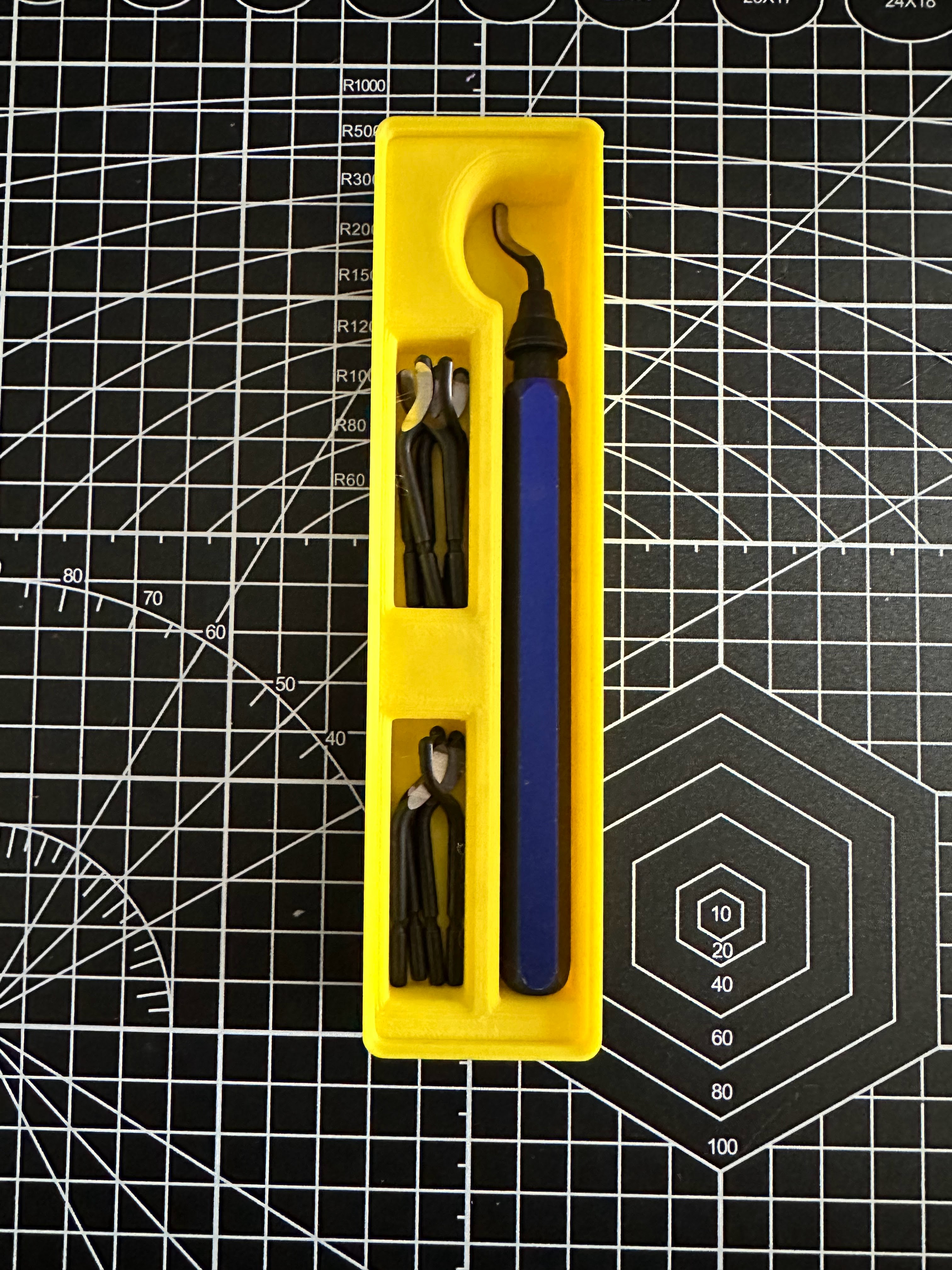 Miniatura 2 do modelo 3D Grdfinity Deburrer Bin