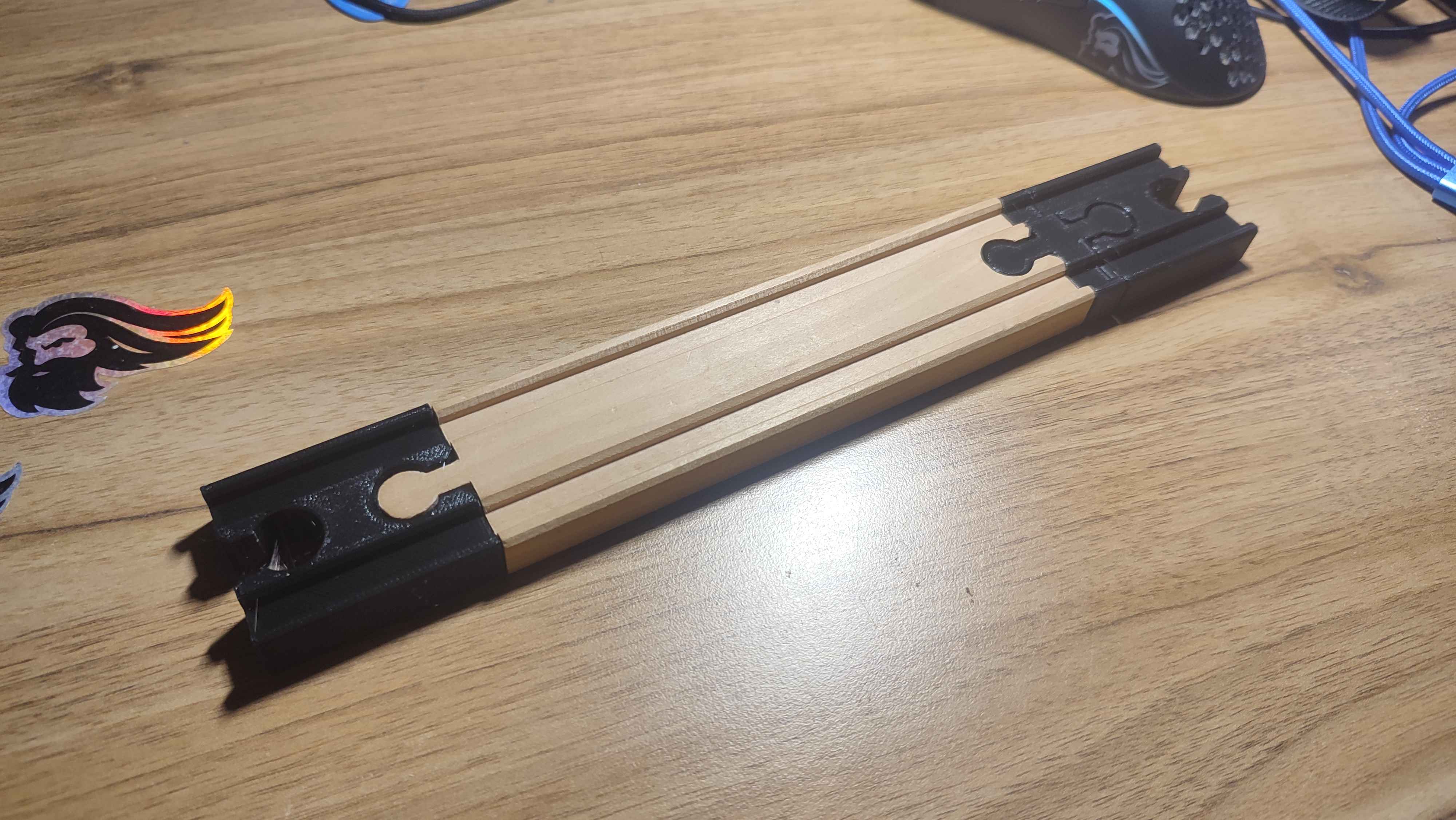 Dřevěné koleje - spojky / Wooden rails - joint