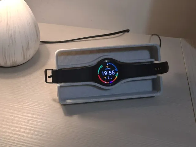 Galaxy Charging Station Dock