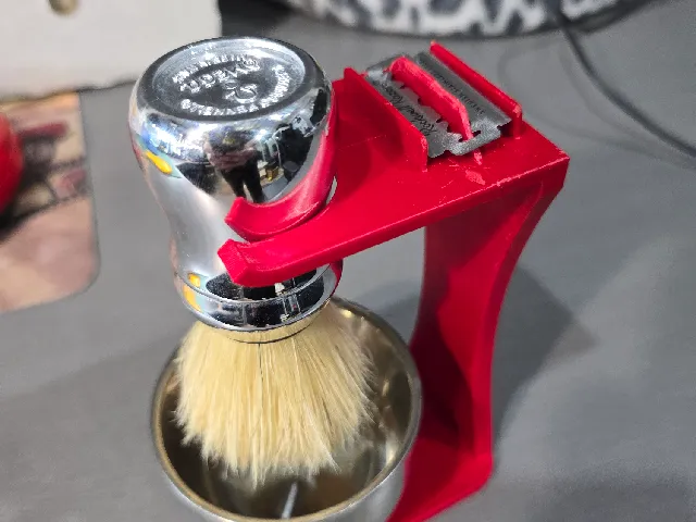 Shaving Brush Stand with DE Blade Holder